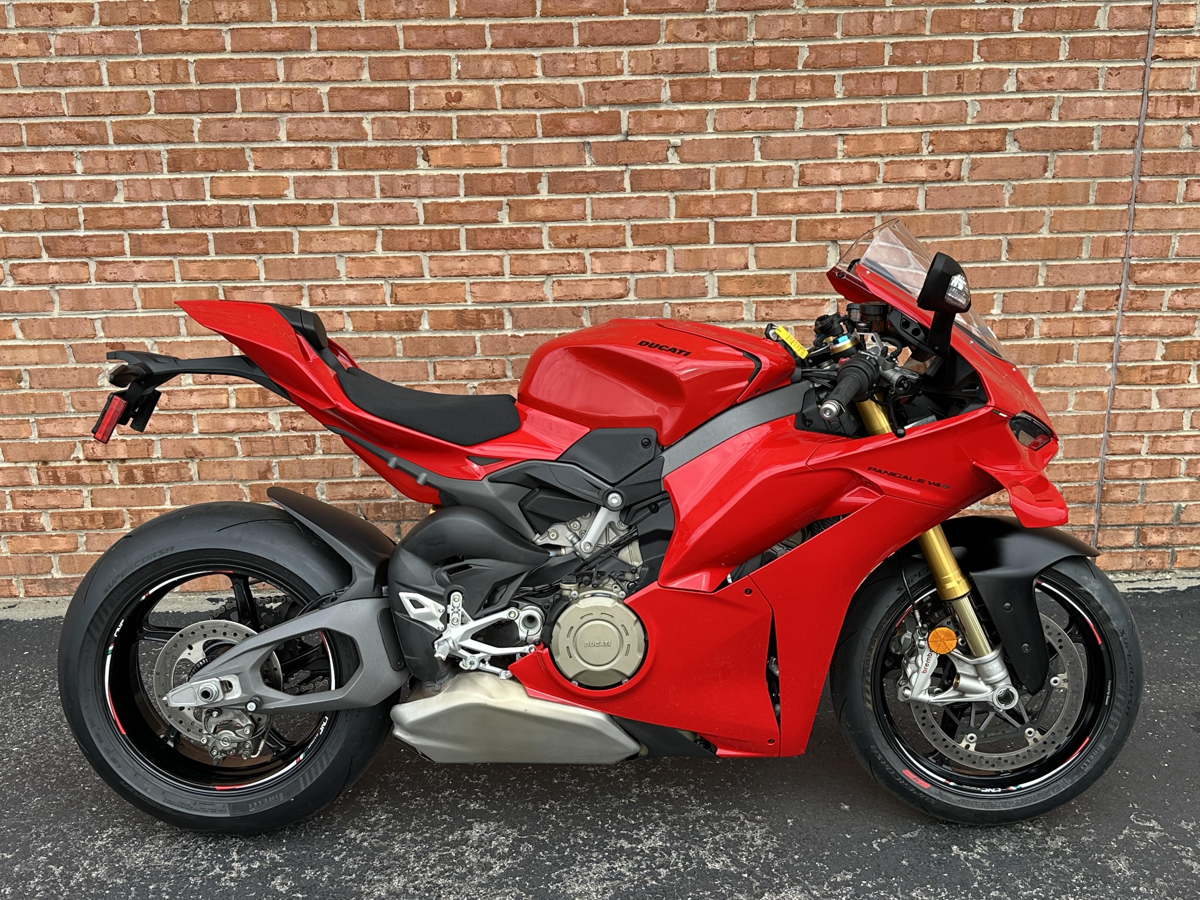 2025 Ducati Panigale V4 S