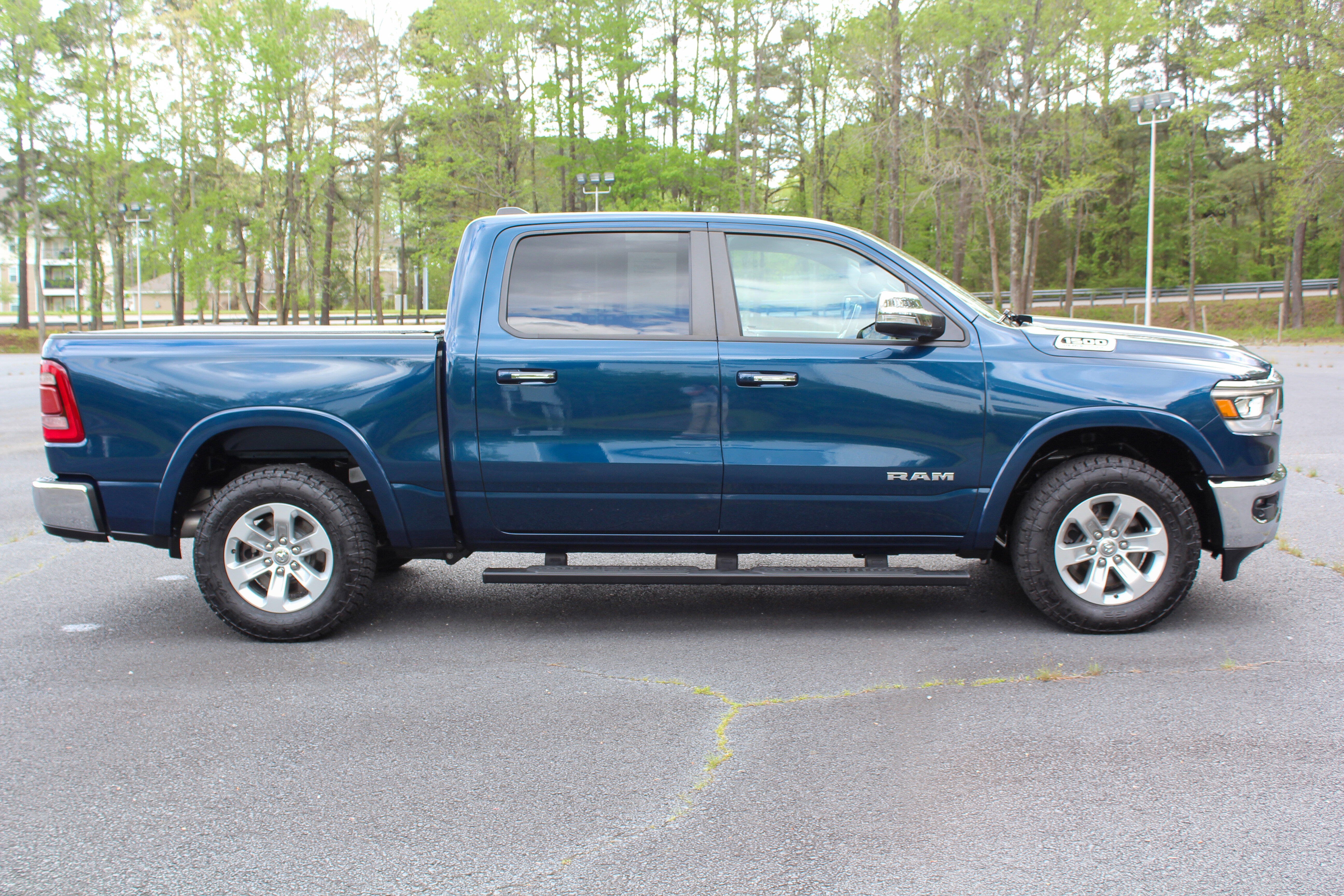Used 2022 RAM Ram 1500 Pickup Laramie with VIN 1C6SRFJT0NN262760 for sale in Suffolk, VA