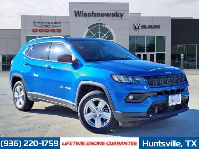 Used 2022 Jeep Compass Latitude with VIN 3C4NJDBB0NT124028 for sale in Huntsville, TX