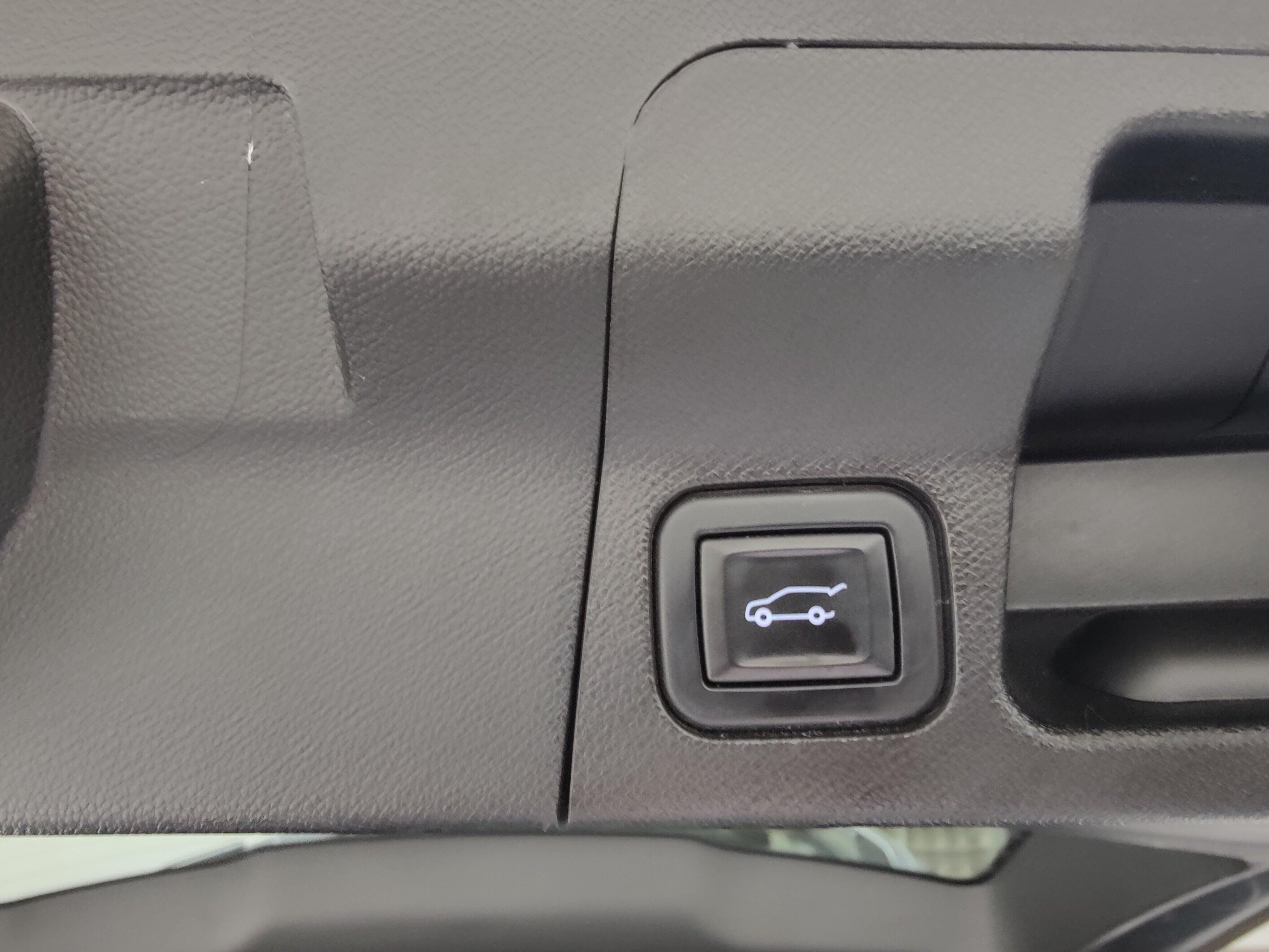2021 GMC Acadia SLT - Photo 16