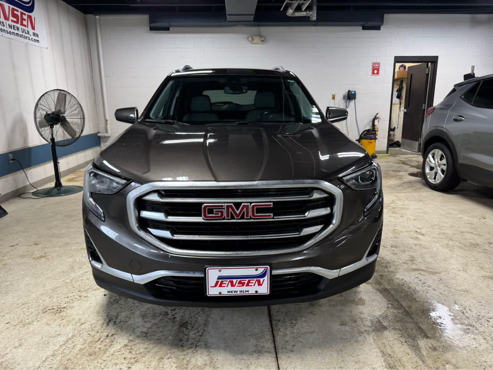 Used 2019 GMC Terrain SLT with VIN 3GKALVEX5KL228696 for sale in New Ulm, Minnesota