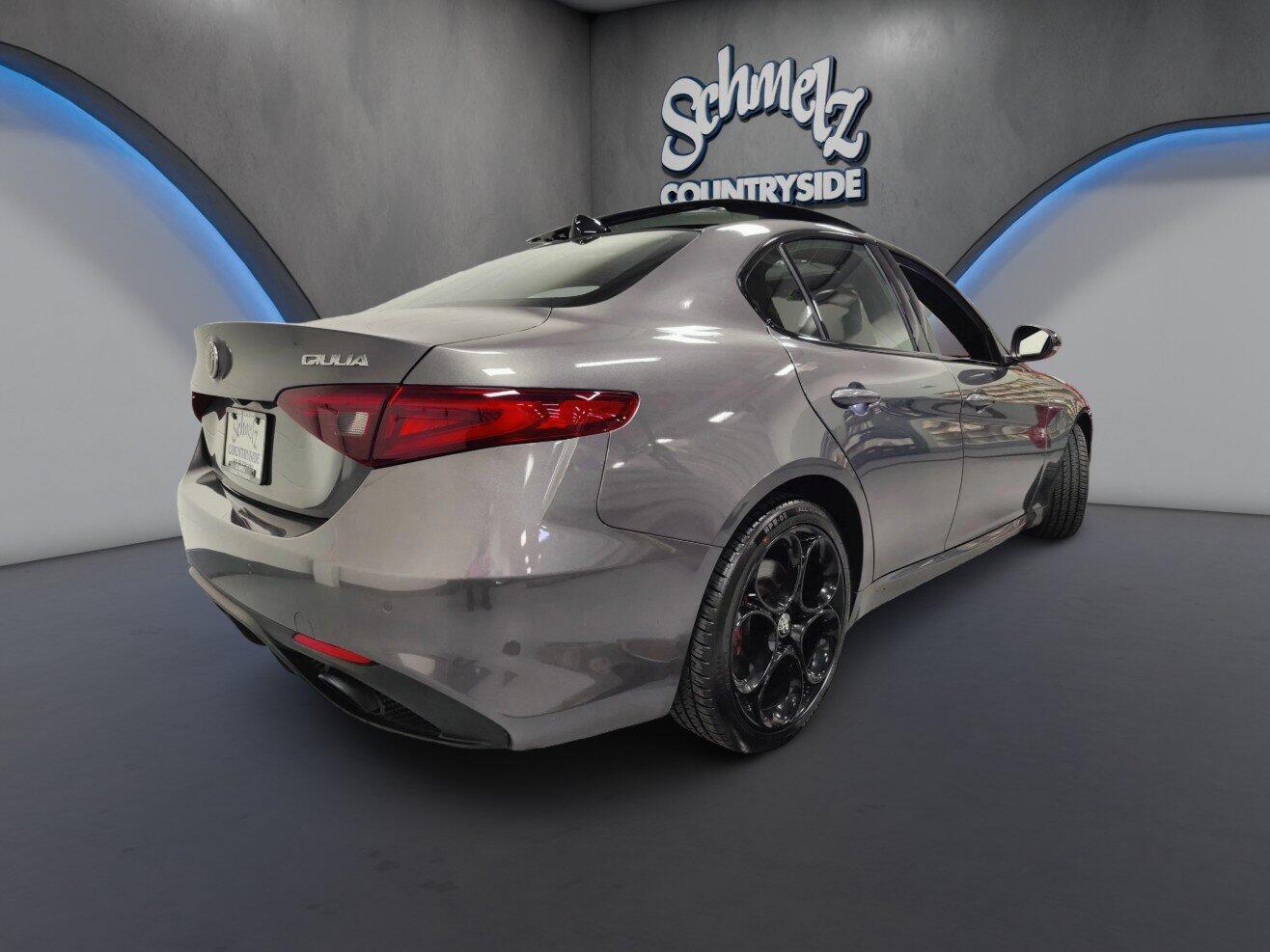 2022 Alfa Romeo Giulia Ti Veloce - Photo 11
