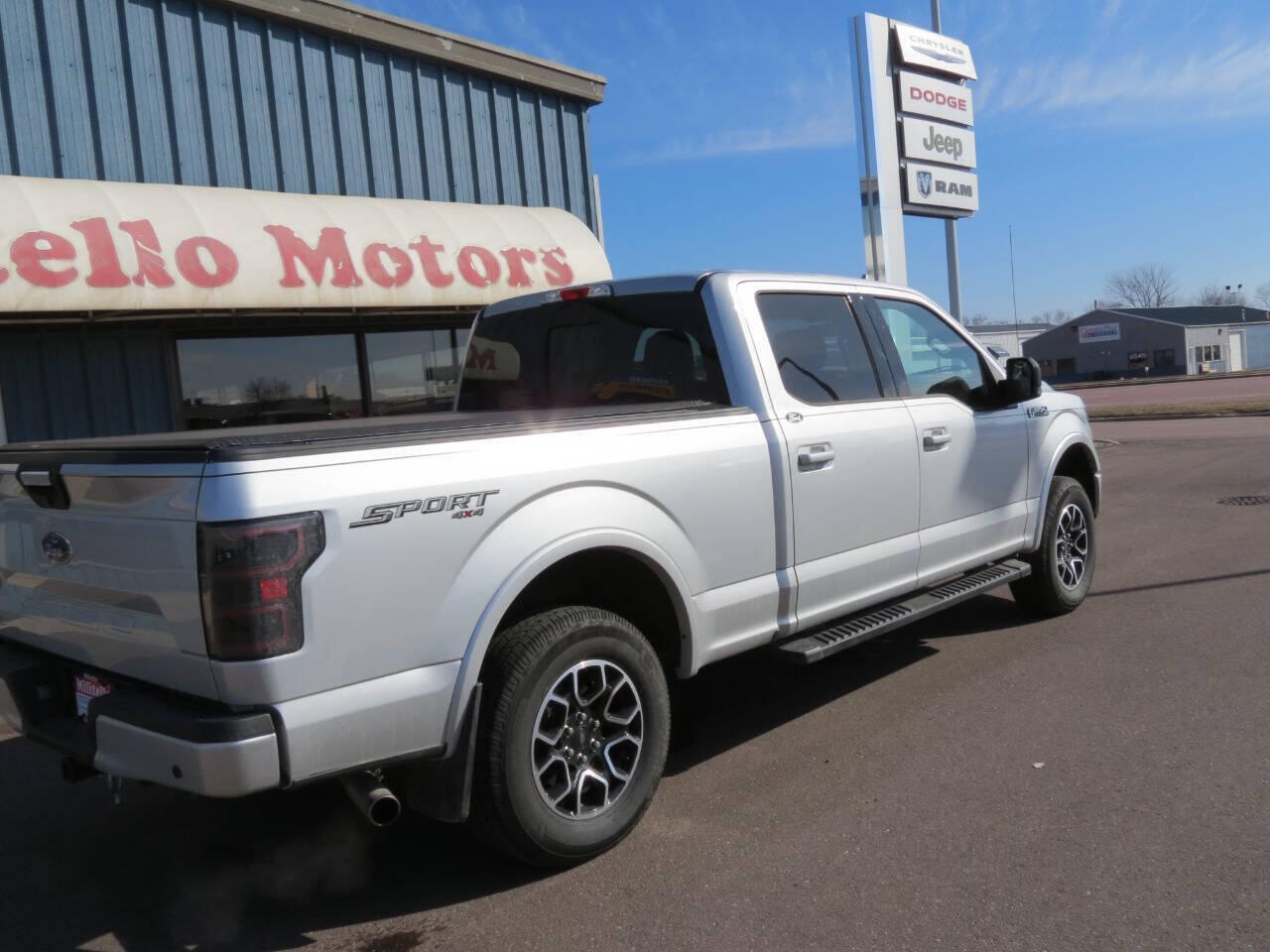 Used 2018 Ford F-150 XLT with VIN 1FTFW1E54JKE10017 for sale in Fairmont, Minnesota