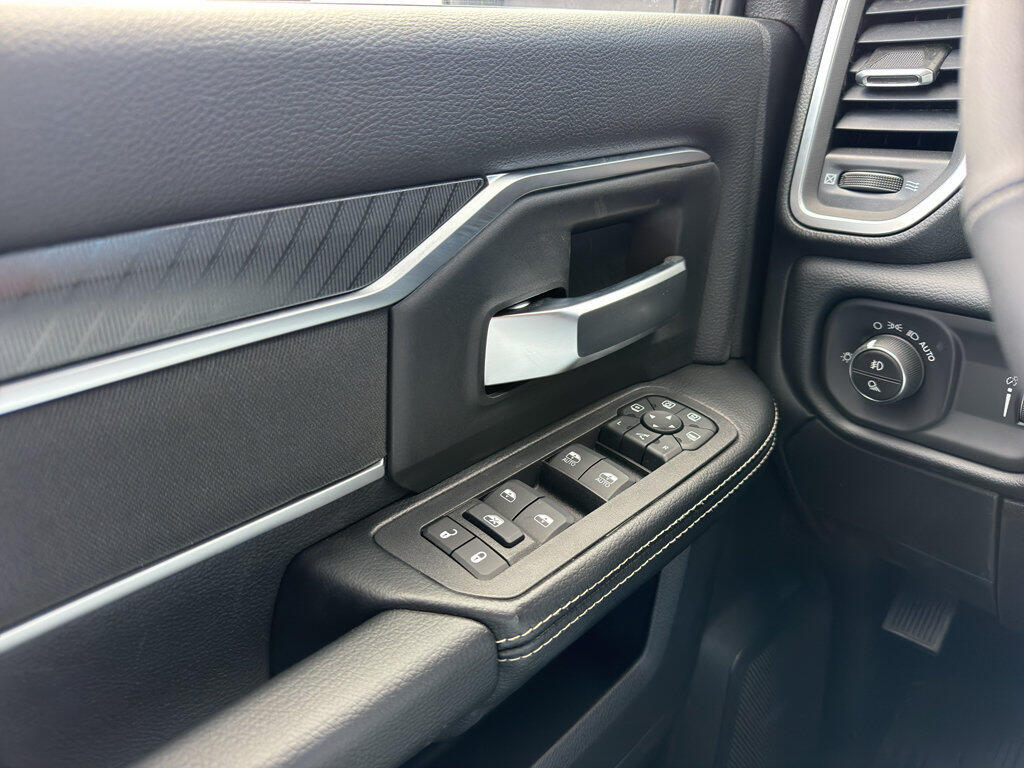 2026 RAM 2500 Big Horn - Photo 15