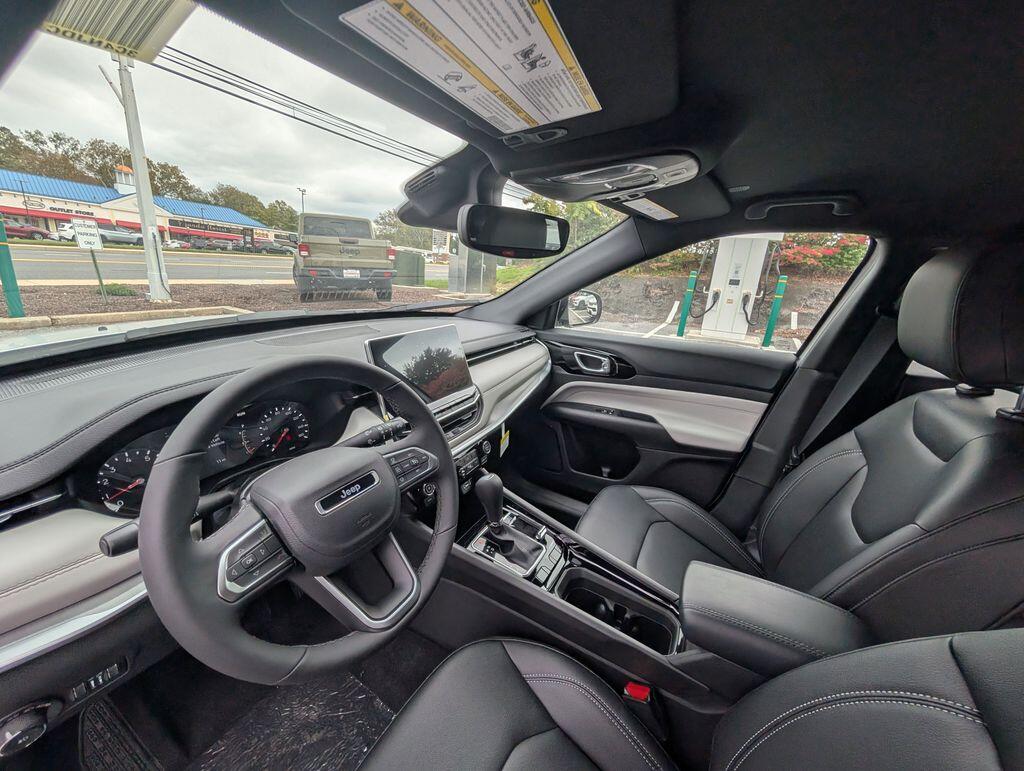 2026 Jeep Compass Limited - Photo 8