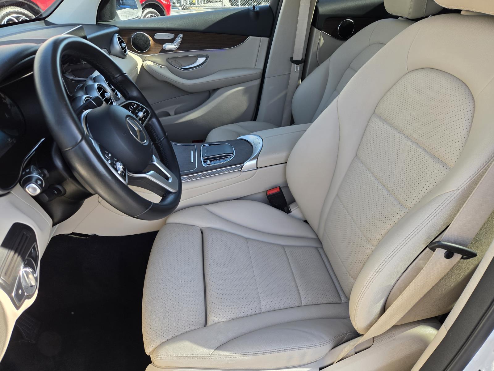 2022 Mercedes-Benz GLC GLC300 - Photo 19