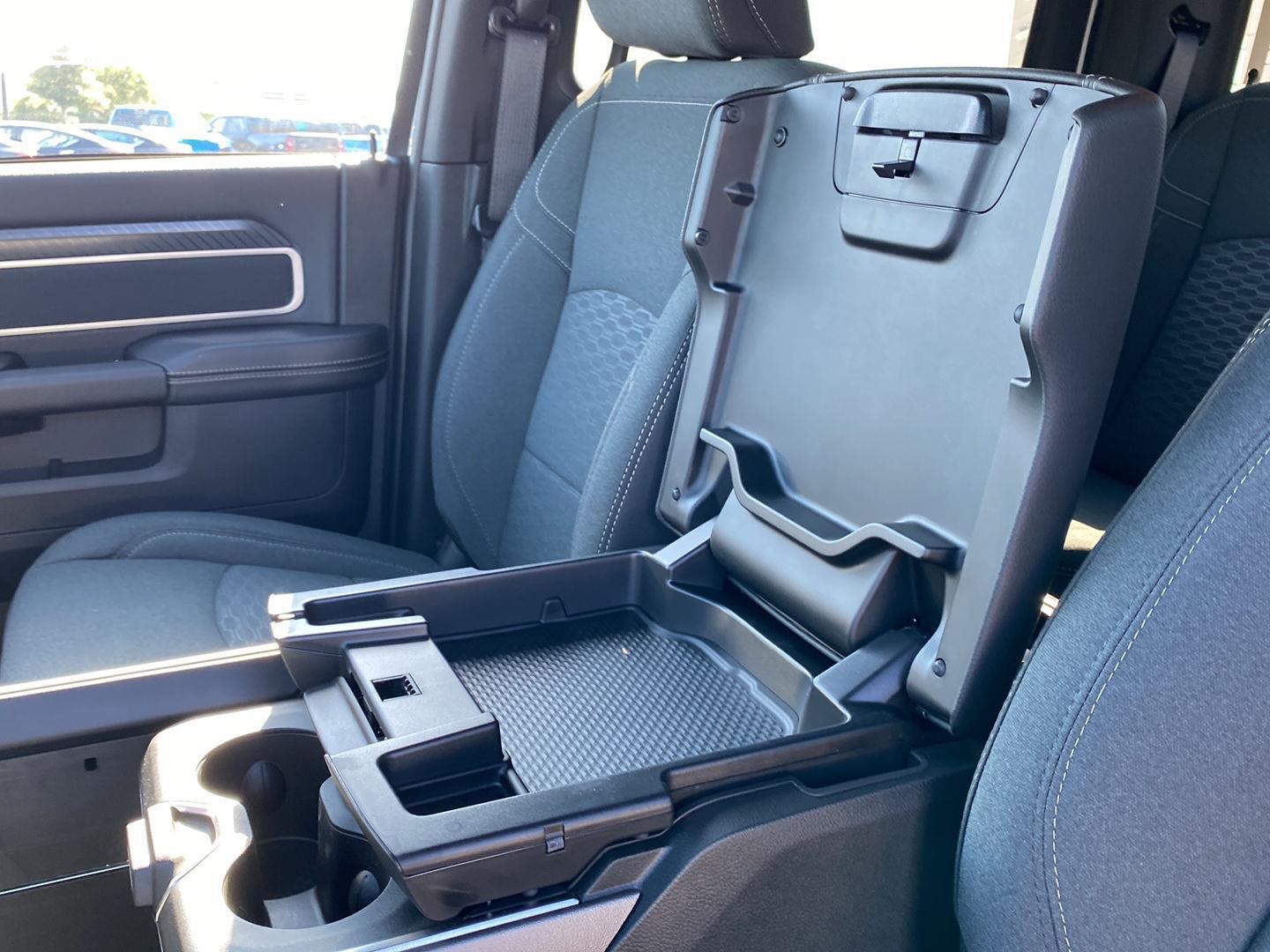 2025 RAM 2500 Big Horn - Photo 33