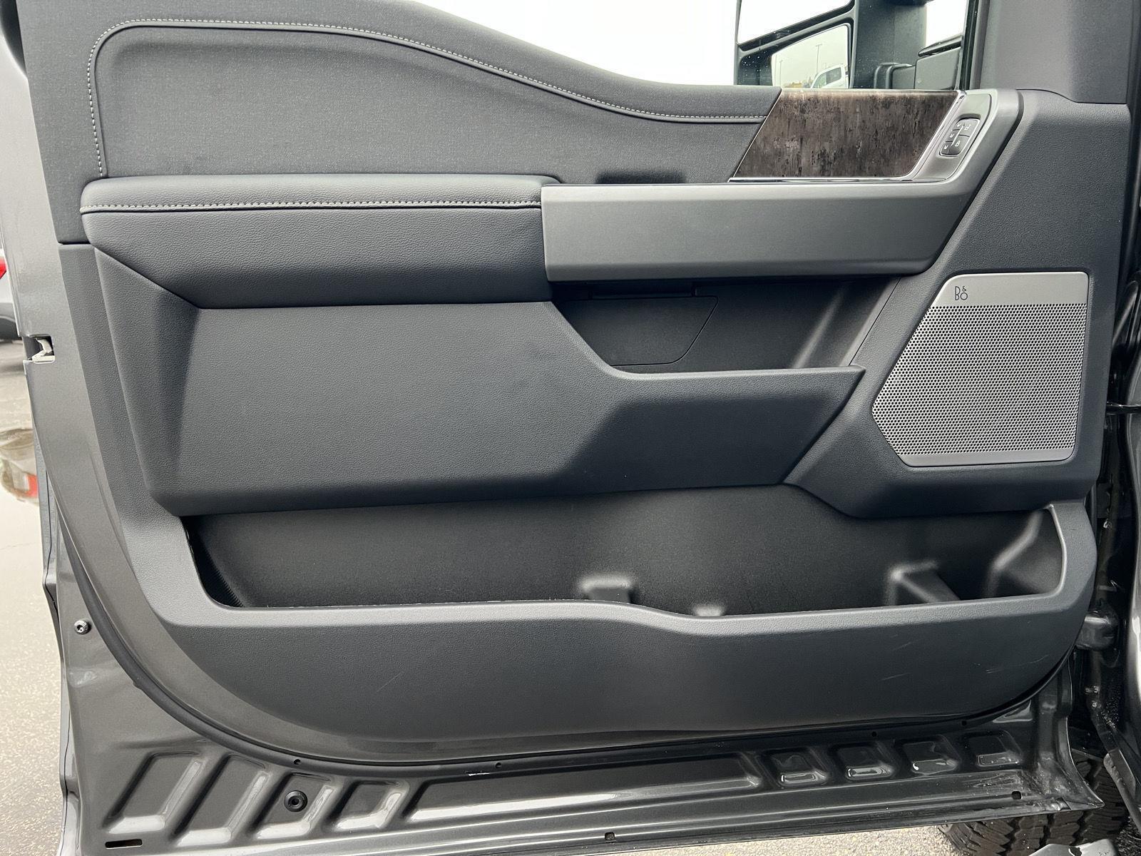 2026 Ford F-350 Super Duty Lariat - Photo 23