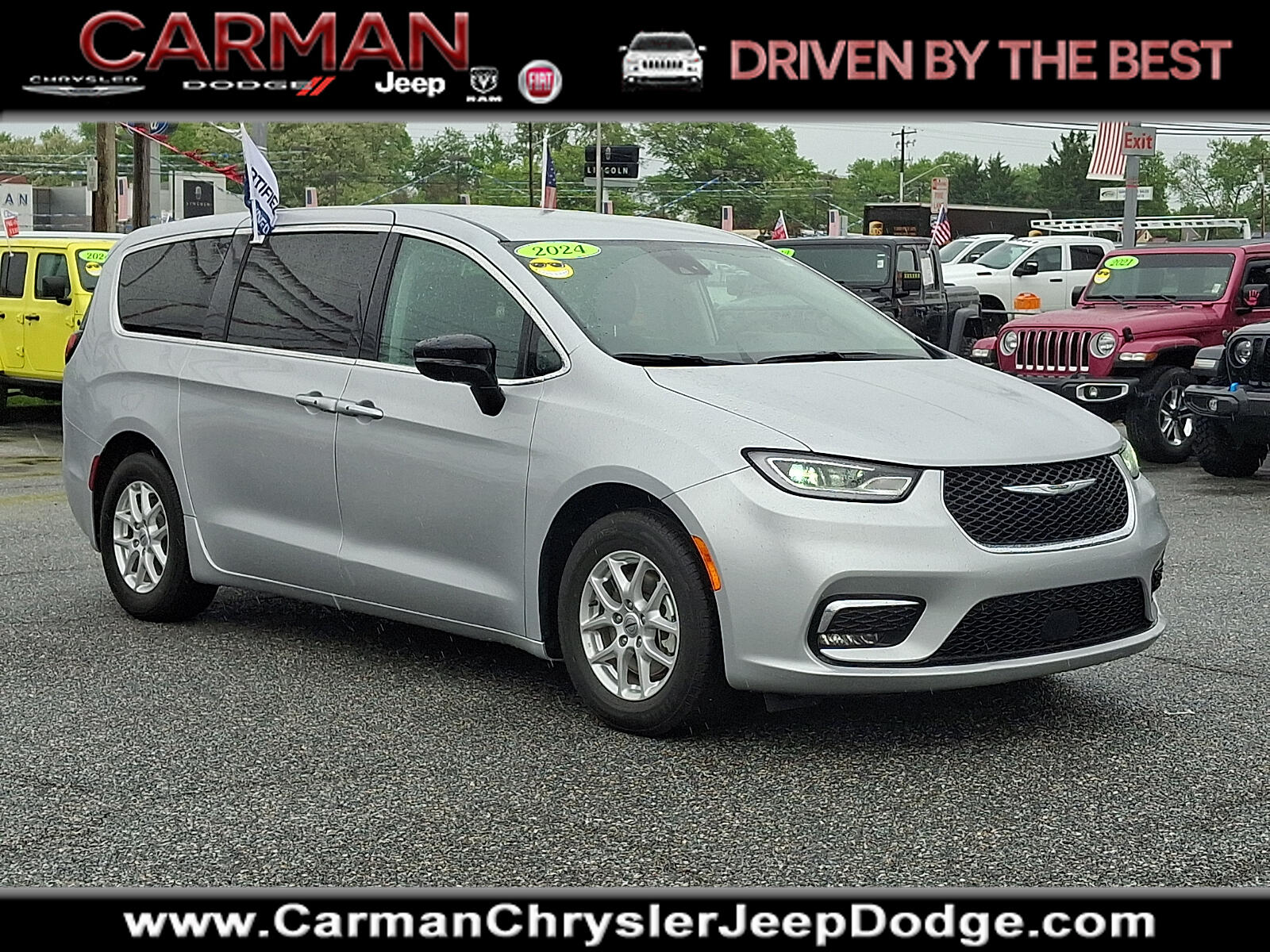2024 Chrysler Pacifica Touring L