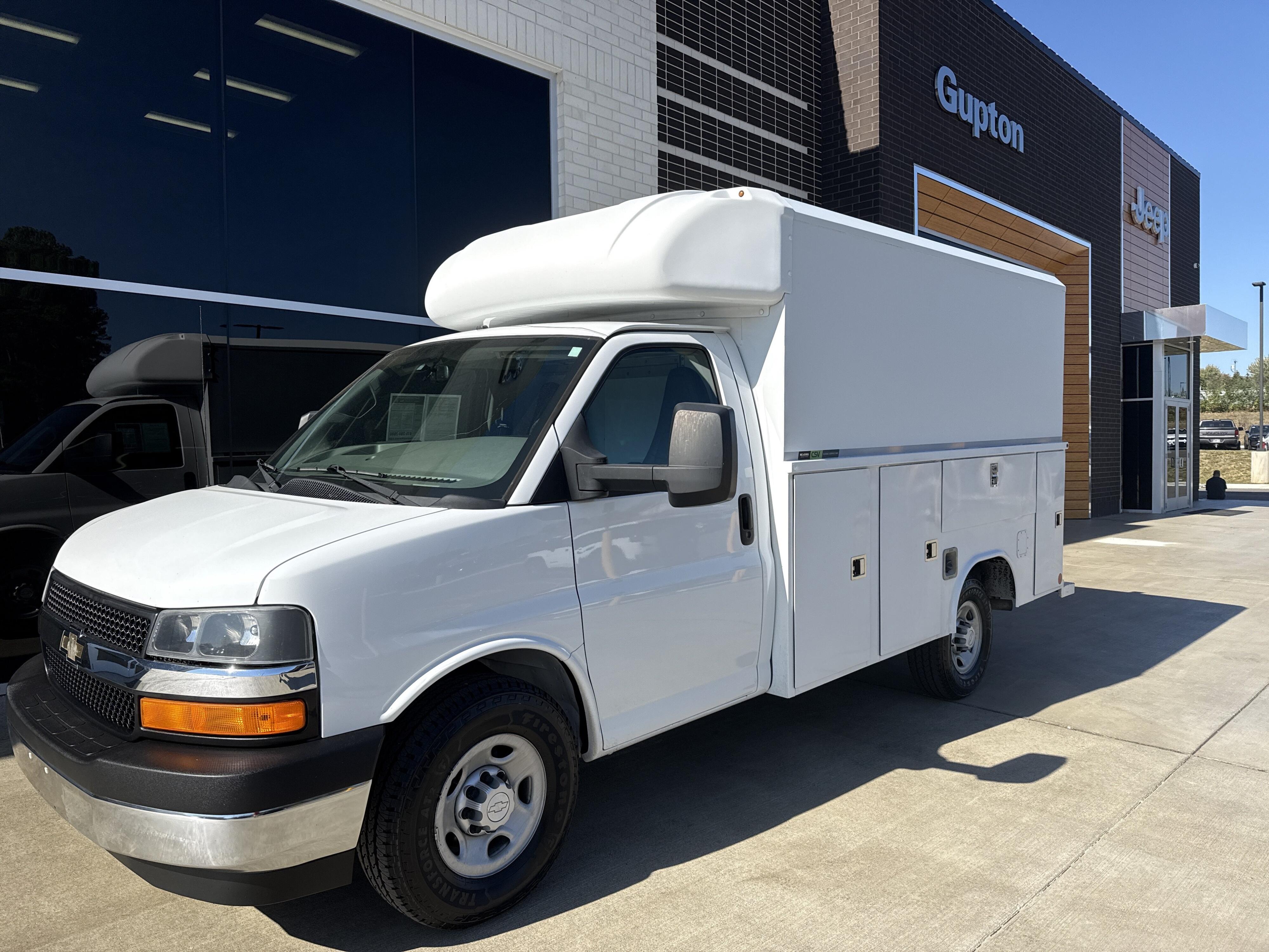 2017 Chevrolet Express Cutaway