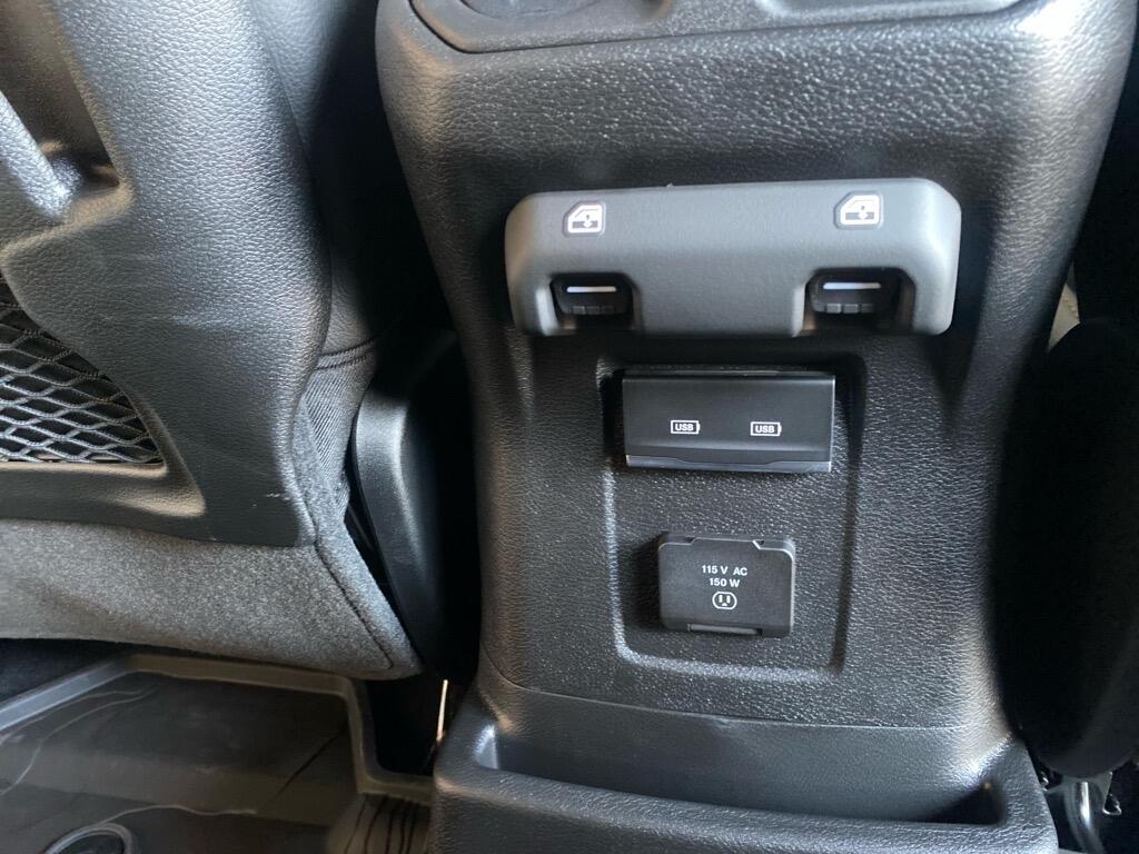 2025 Jeep Wrangler 4-Door Sahara - Photo 24