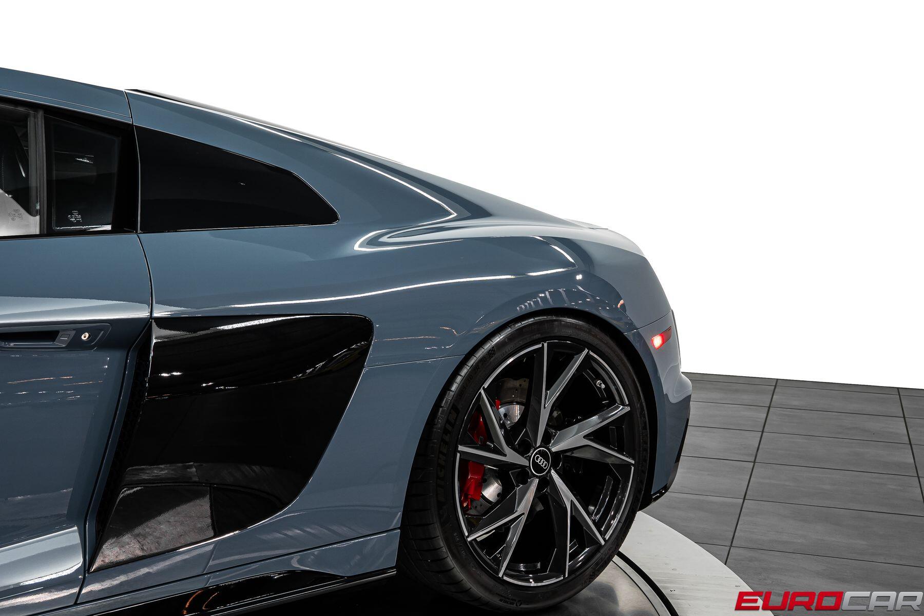 2022 Audi R8 V10 PERFORMANCE RWD * CARBON INTERIOR TRIM*Image 14