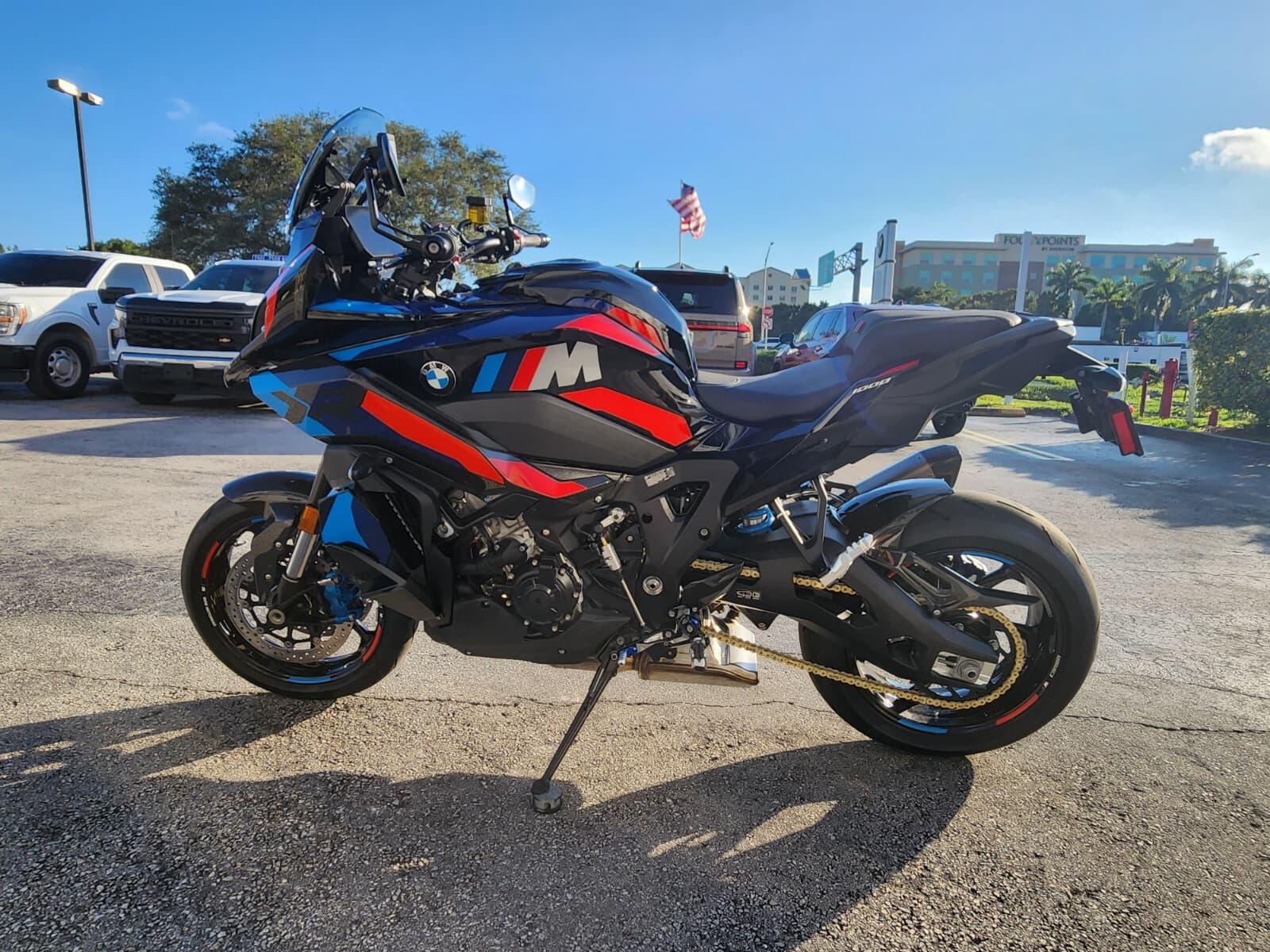 2026 BMW M 1000 XR