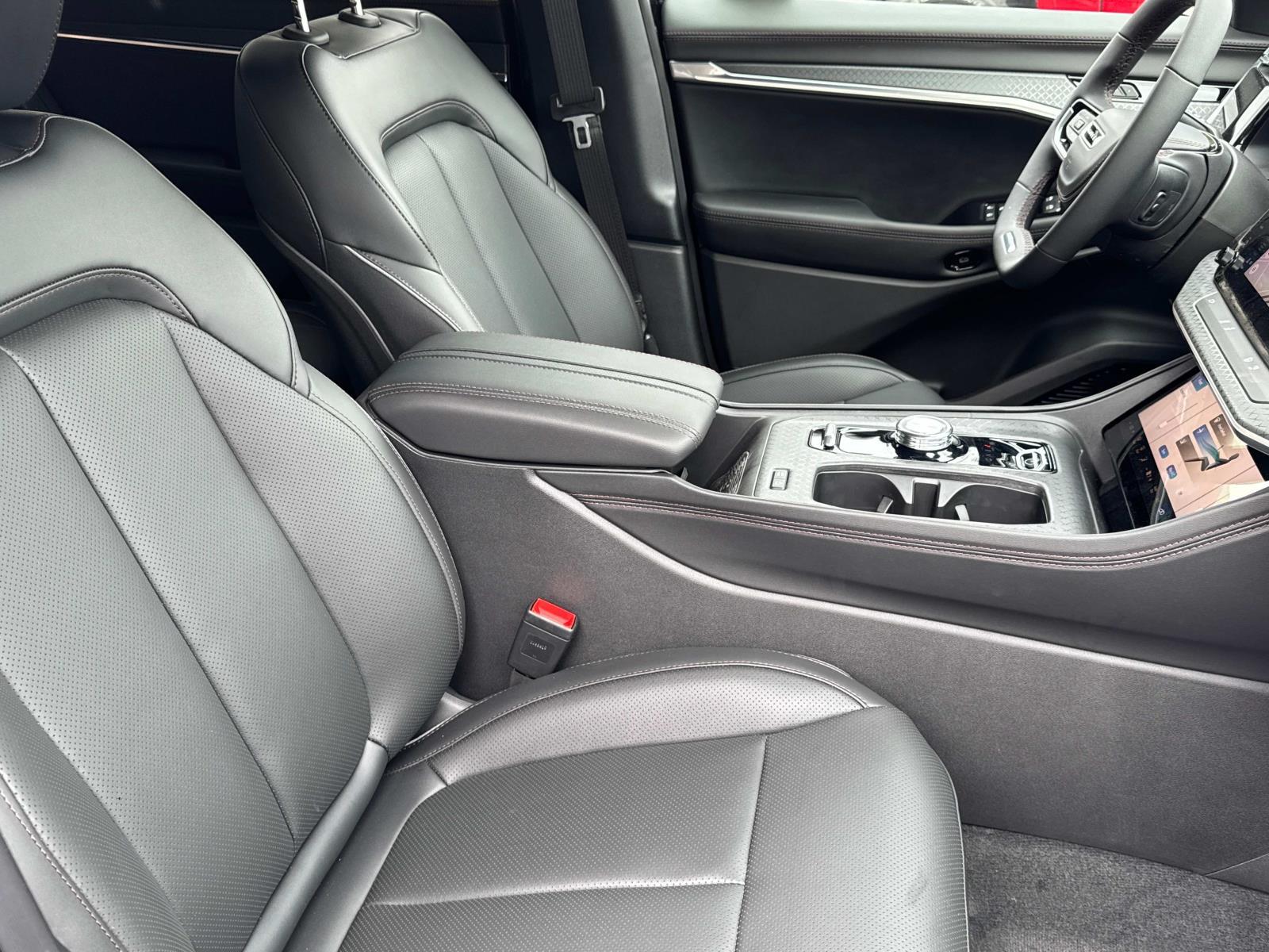 2025 Jeep Wagoneer S Limited - Photo 24