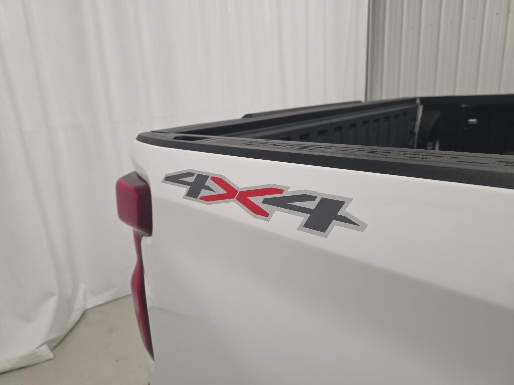2023 Chevrolet Silverado 1500 LTZ - Photo 13