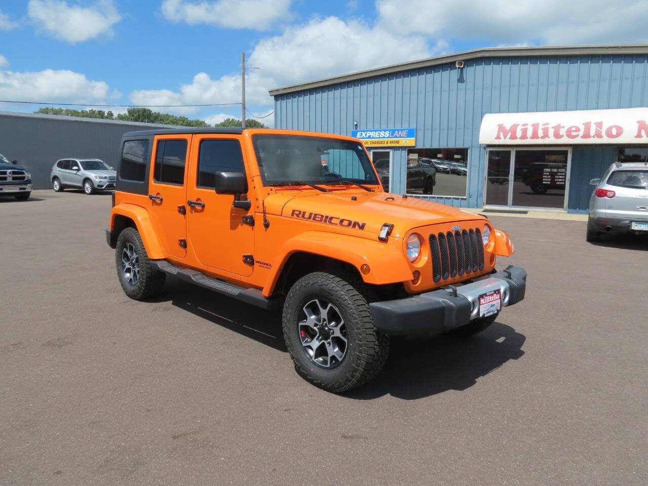 Used 2012 Jeep Wrangler Unlimited Sahara with VIN 1C4BJWEG9CL179639 for sale in Fairmont, MN