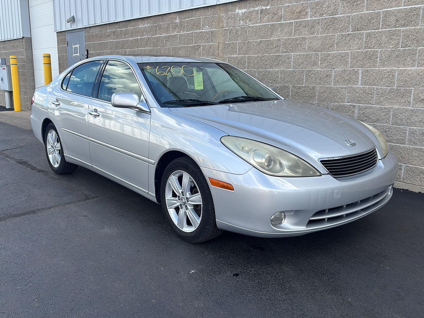 Used 2005 Lexus ES 330 with VIN JTHBA30G755076599 for sale in Wilmington, OH