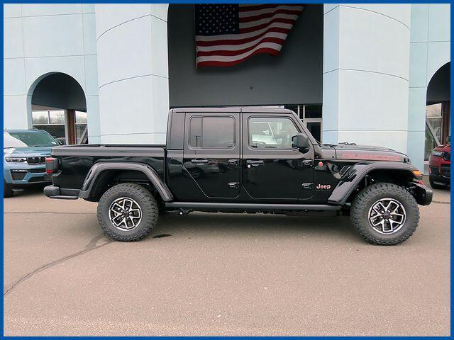 2026 Jeep Gladiator Rubicon X Auto's photo