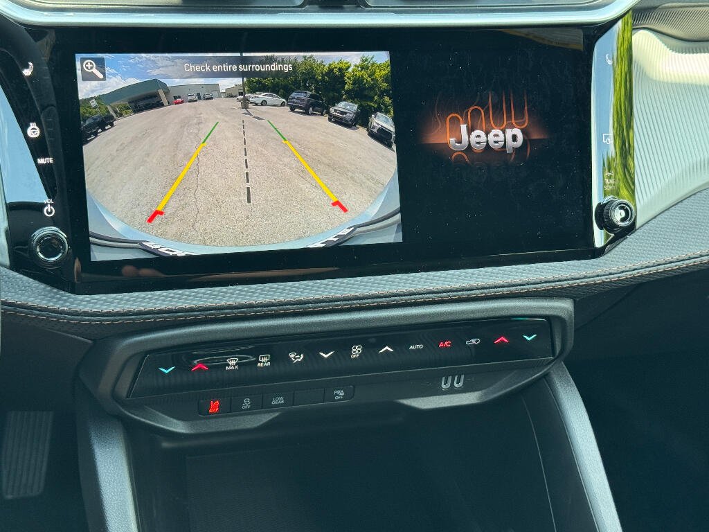2026 Jeep Cherokee Limited - Photo 17