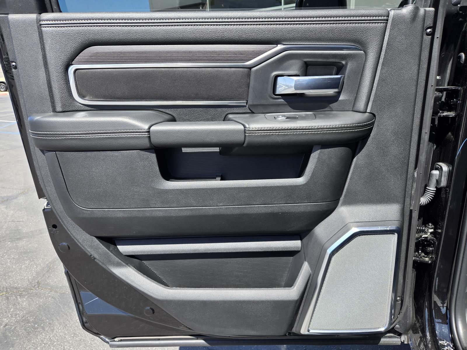 2025 RAM 2500 Laramie - Photo 25