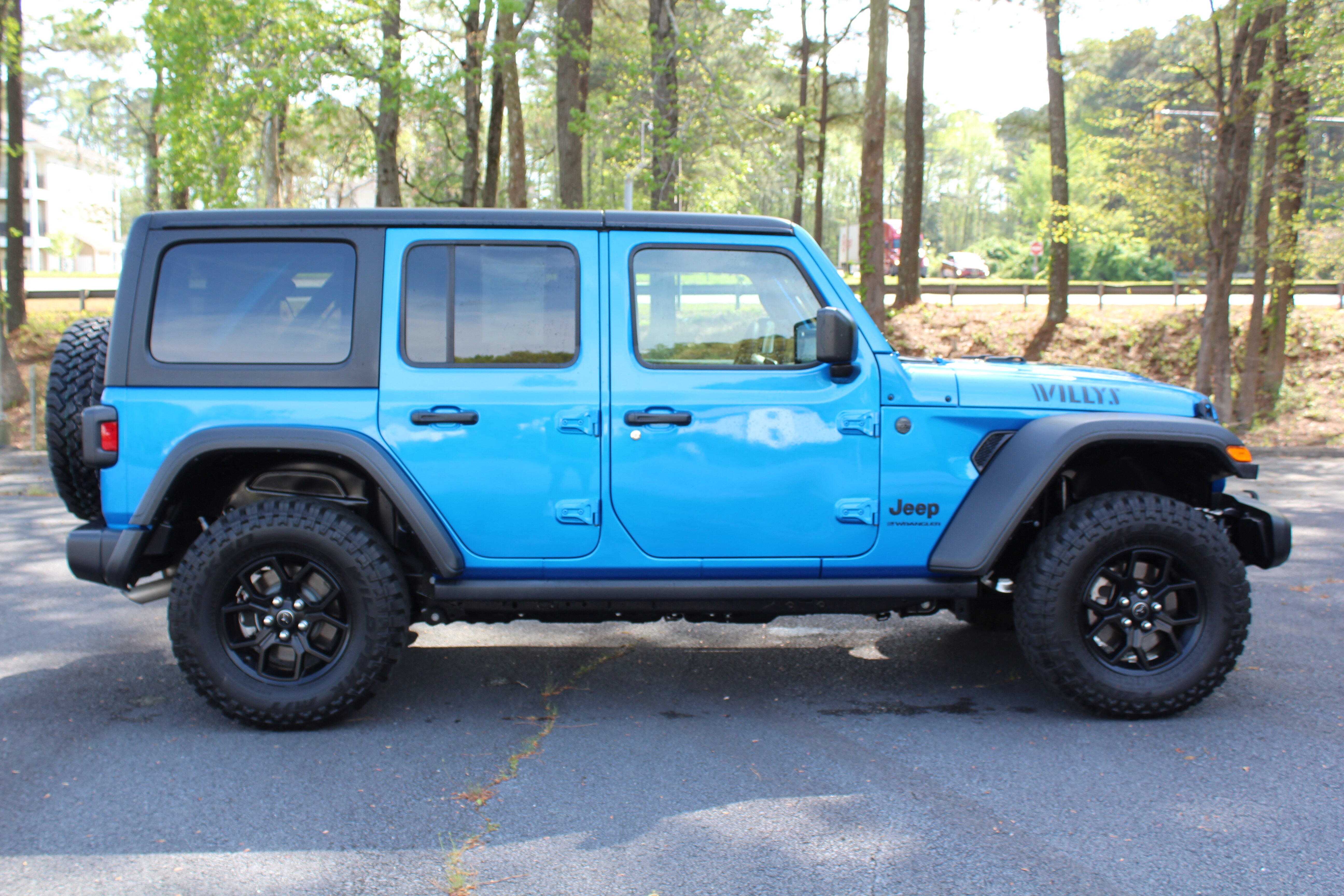 Used 2024 Jeep Wrangler 4-Door Willys with VIN 1C4PJXDG8RW269031 for sale in Suffolk, VA