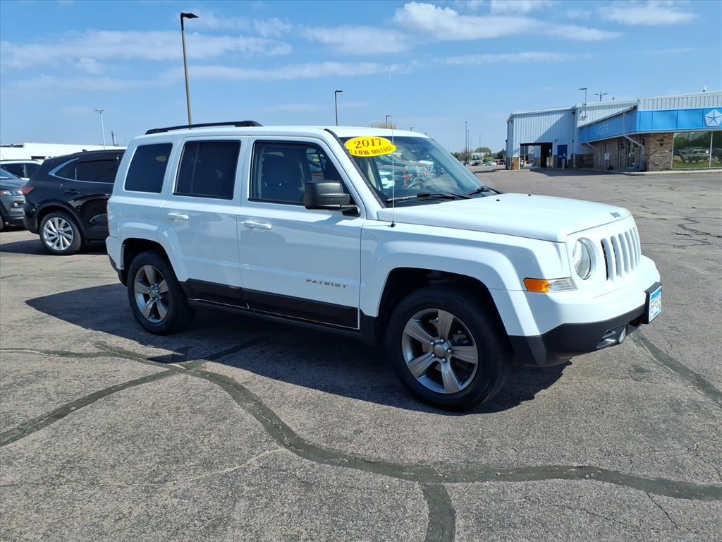Used 2017 Jeep Patriot Sport with VIN 1C4NJPBA2HD200089 for sale in Mankato, Minnesota