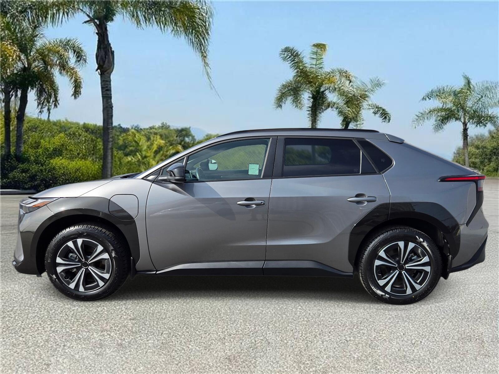 Used 2024 Toyota bZ4X XLE with VIN JTMAAAAA4RA032522 for sale in Downey, CA