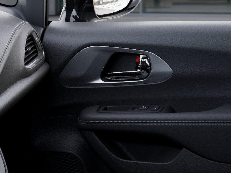 2026 Chrysler Pacifica Select - Photo 47