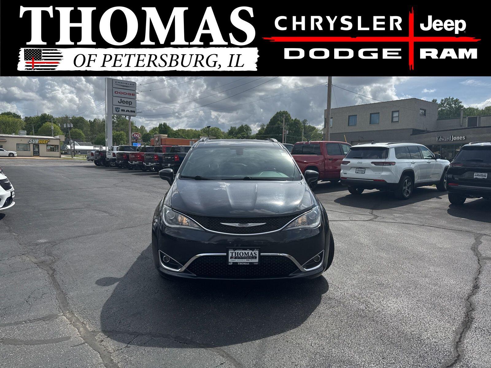 Used 2020 Chrysler Pacifica Touring L with VIN 2C4RC1BG8LR141343 for sale in Petersburg, IL