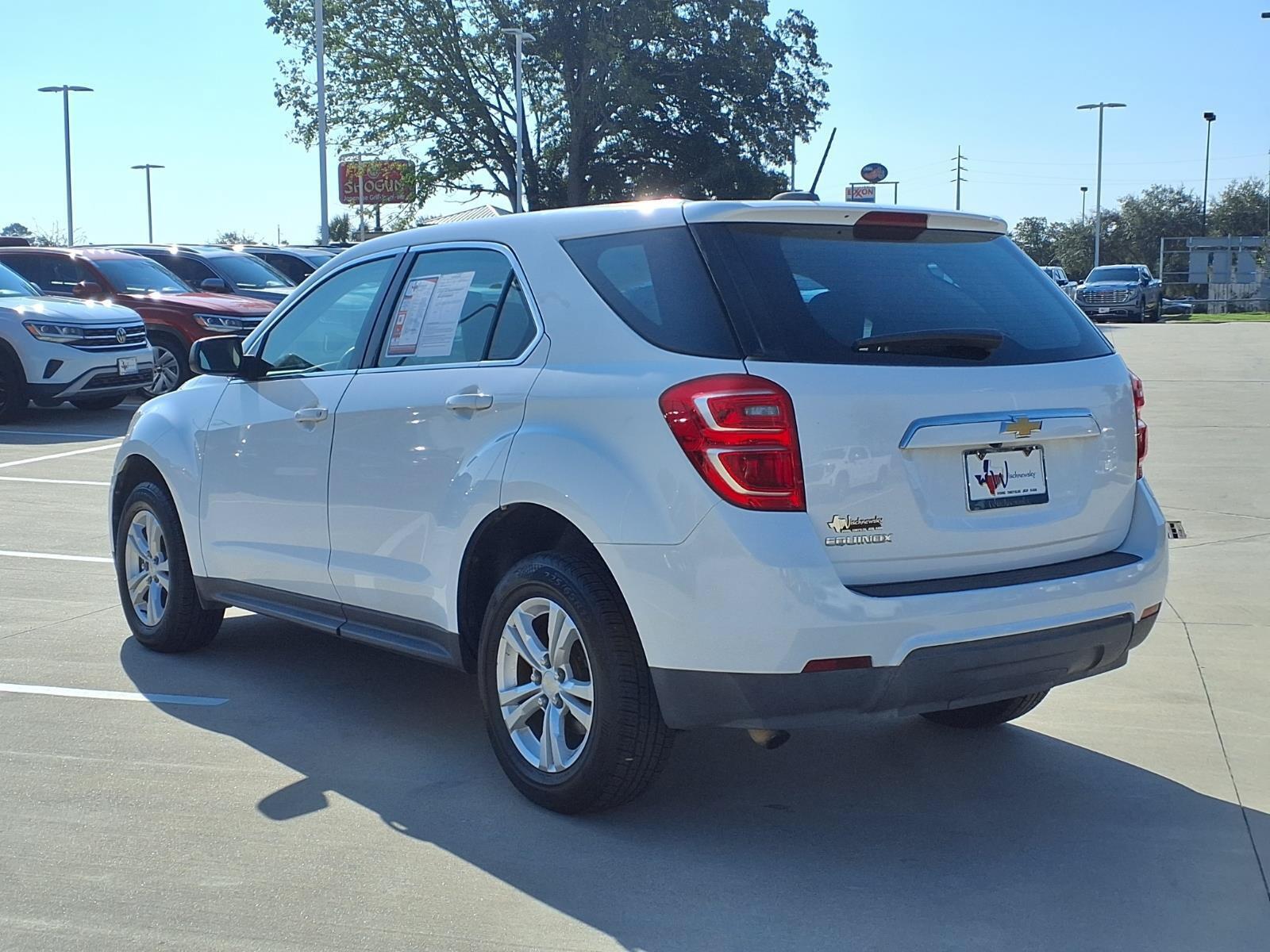 Used 2017 Chevrolet Equinox LS with VIN 2GNALBEK5H1502995 for sale in Huntsville, TX