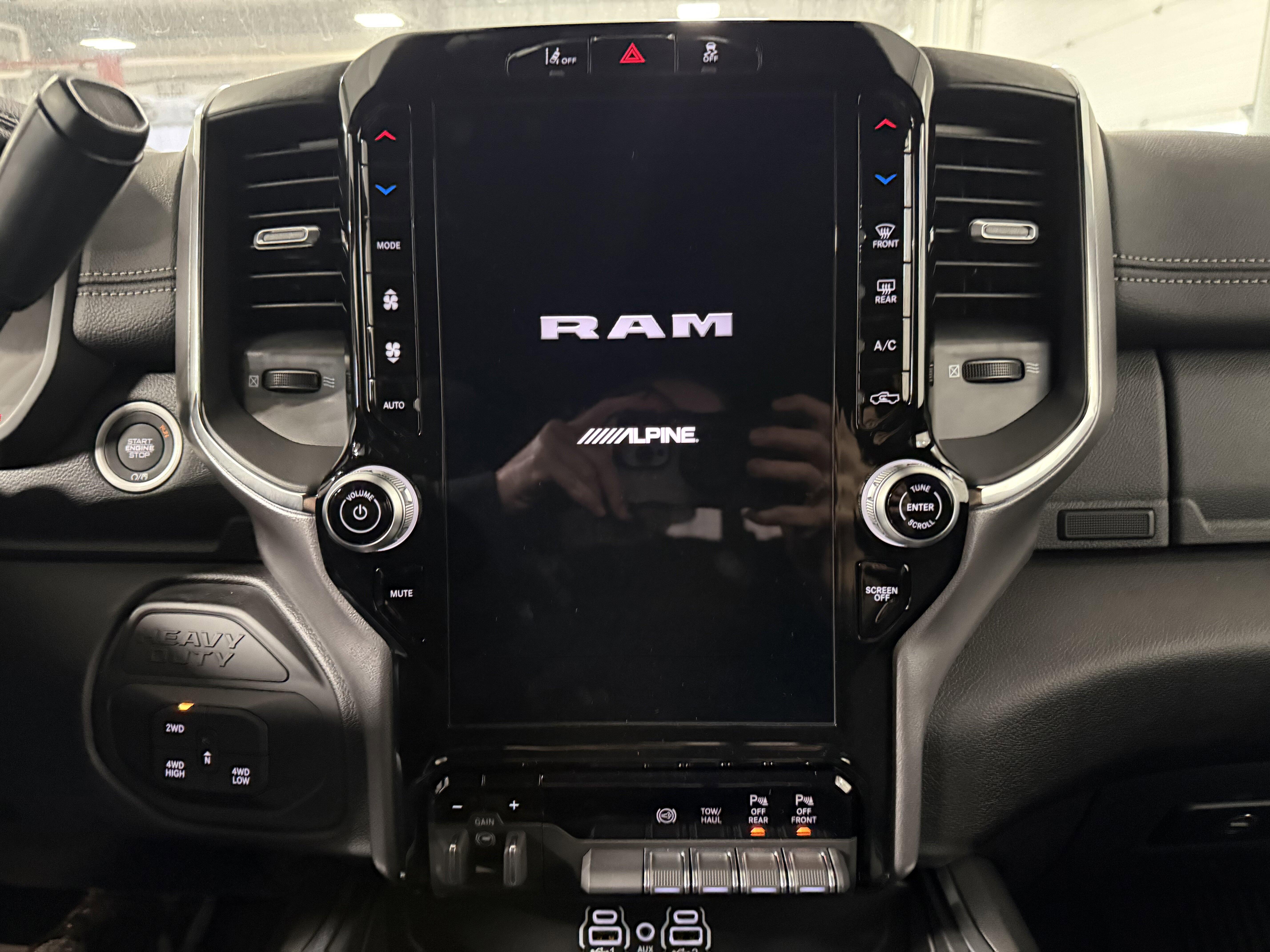 2026 RAM 2500 Laramie - Photo 25