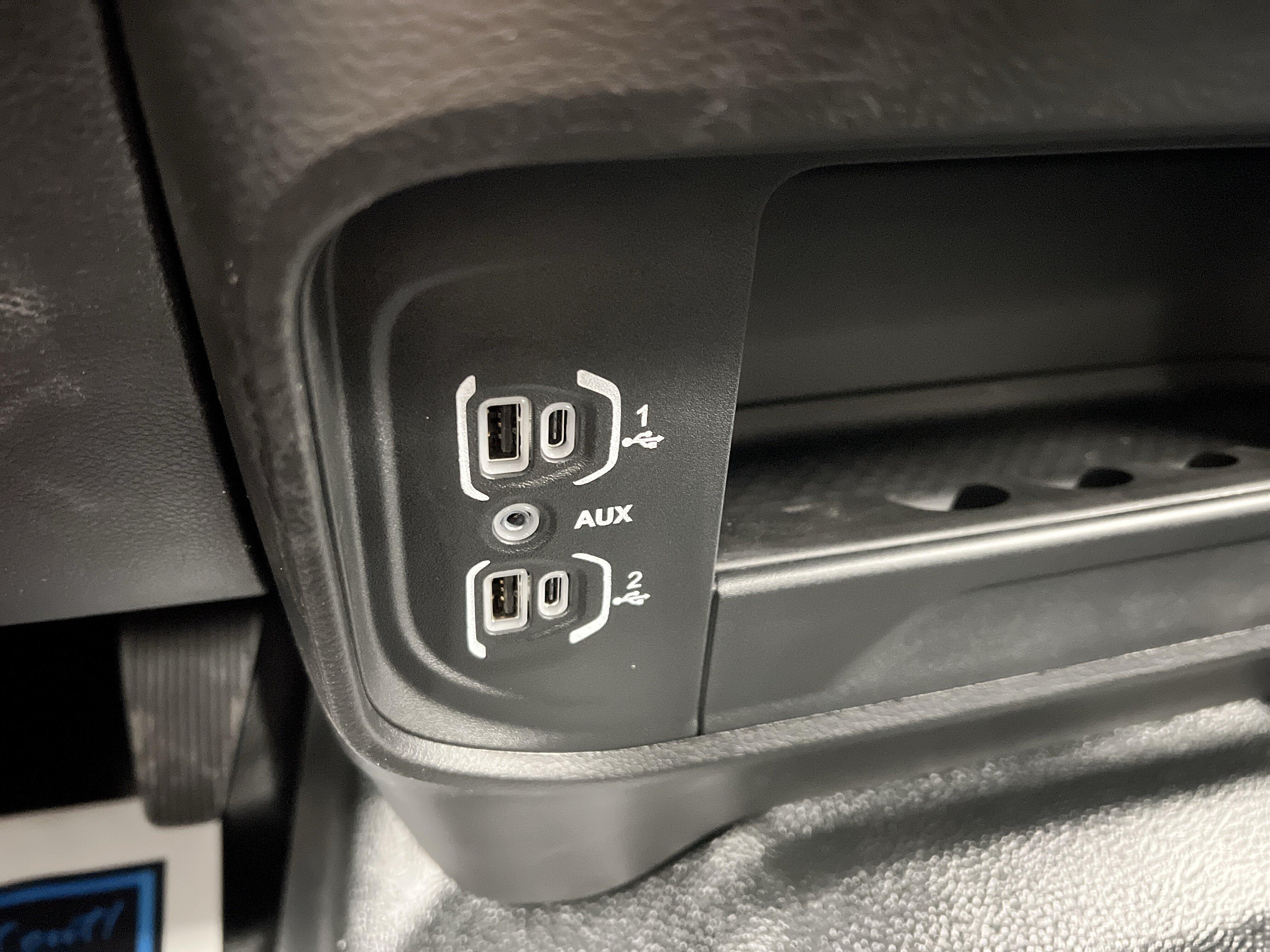 2027 RAM Ram 3500 Pickup Tradesman - Photo 26
