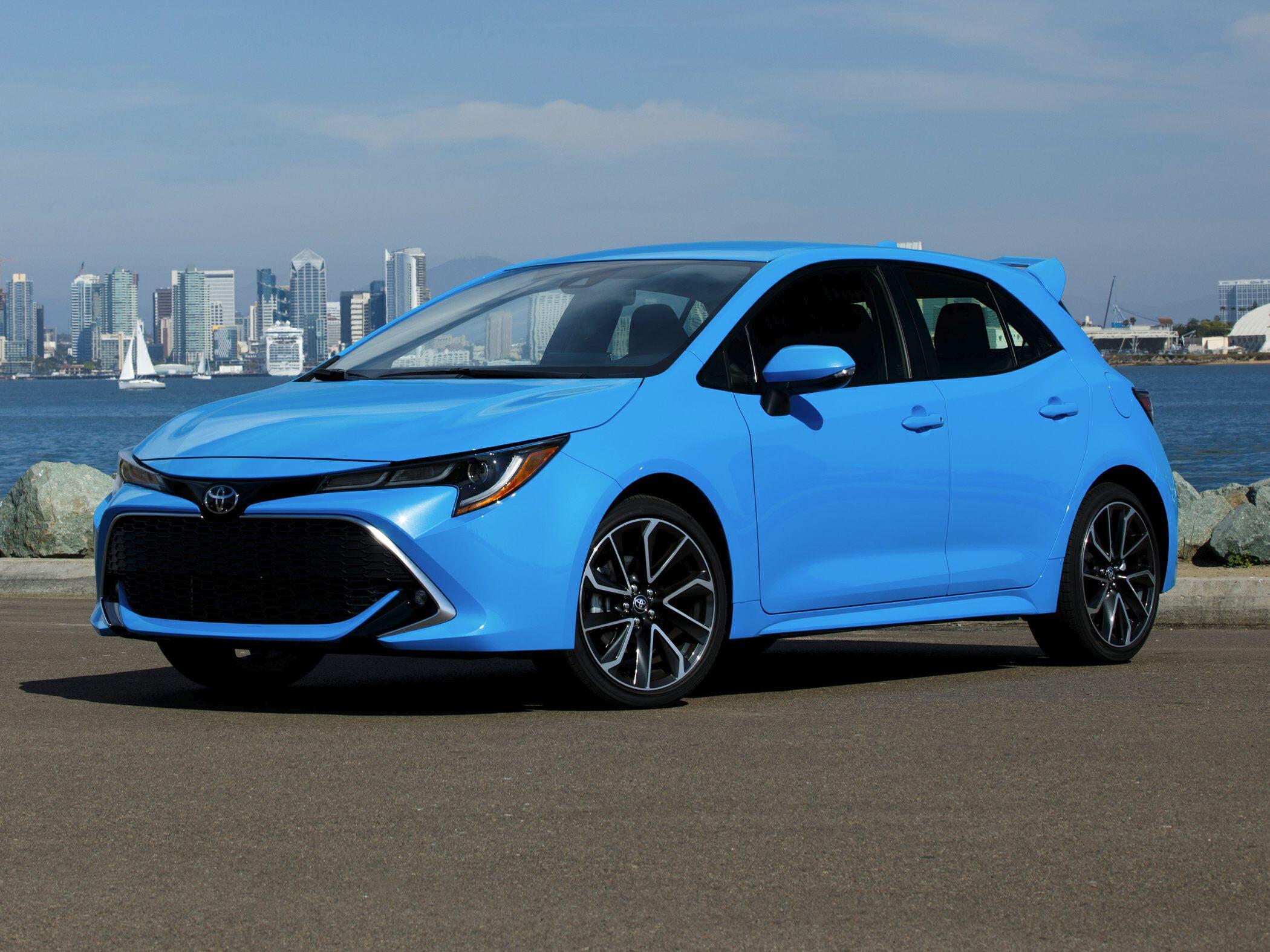2022 Toyota Corolla Hatchback SE's photo