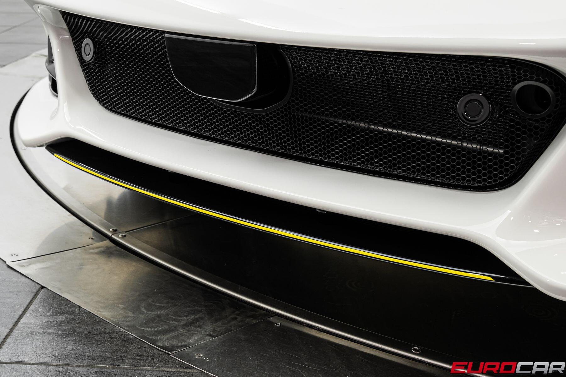 2026 Lotus Emira - Photo 10