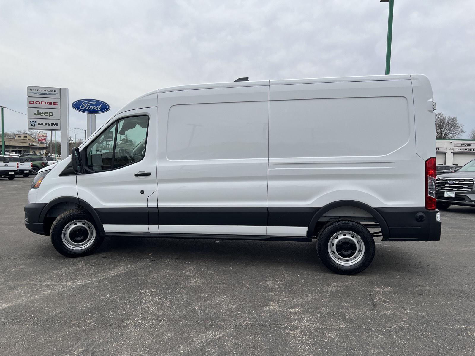 2026 Ford Transit Van Base - Photo 9