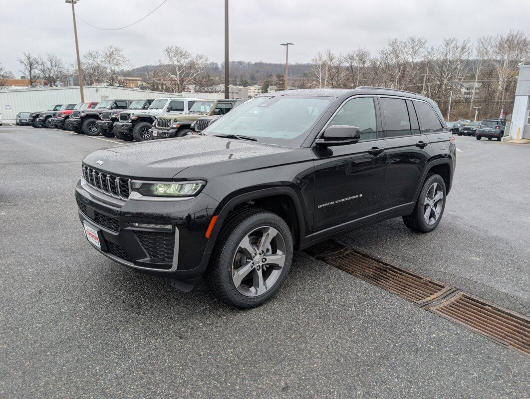 2026 Jeep Grand Cherokee Limited's photo