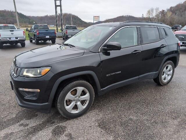 Used 2018 Jeep Compass Latitude with VIN 3C4NJDBB4JT393546 for sale in Prairie Du Chien, WI