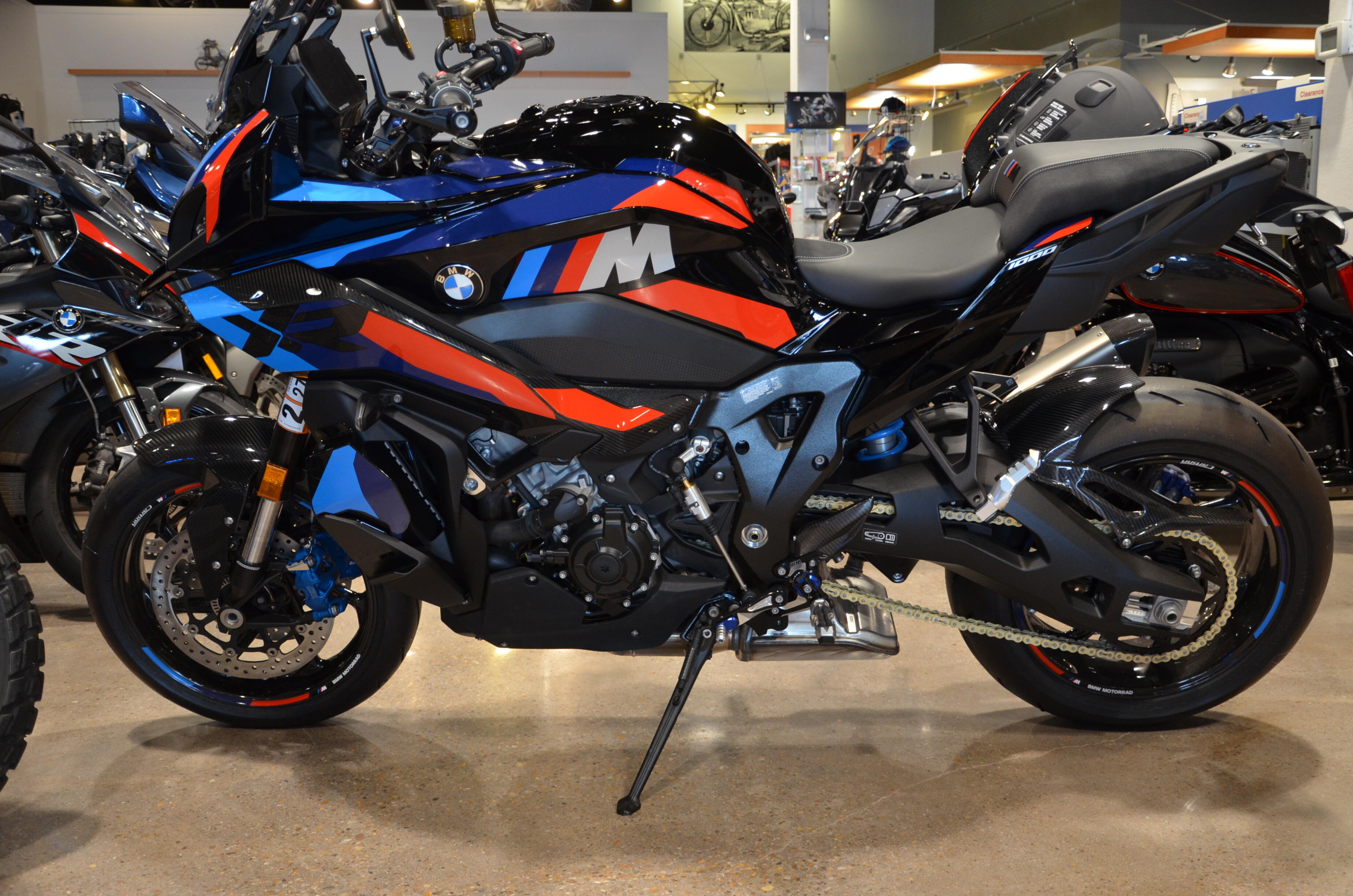 2026 BMW M1000XR