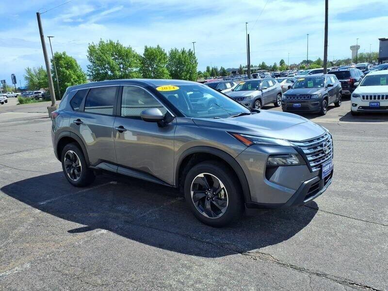 Used 2024 Nissan Rogue SV with VIN JN8BT3BB6RW432199 for sale in Mankato, Minnesota