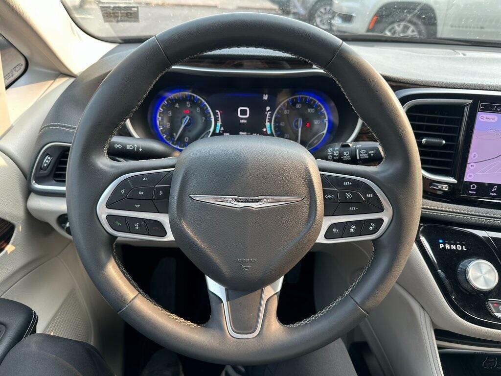 Used 2023 Chrysler Pacifica Limited with VIN 2C4RC1GG2PR623319 for sale in Webster, NY