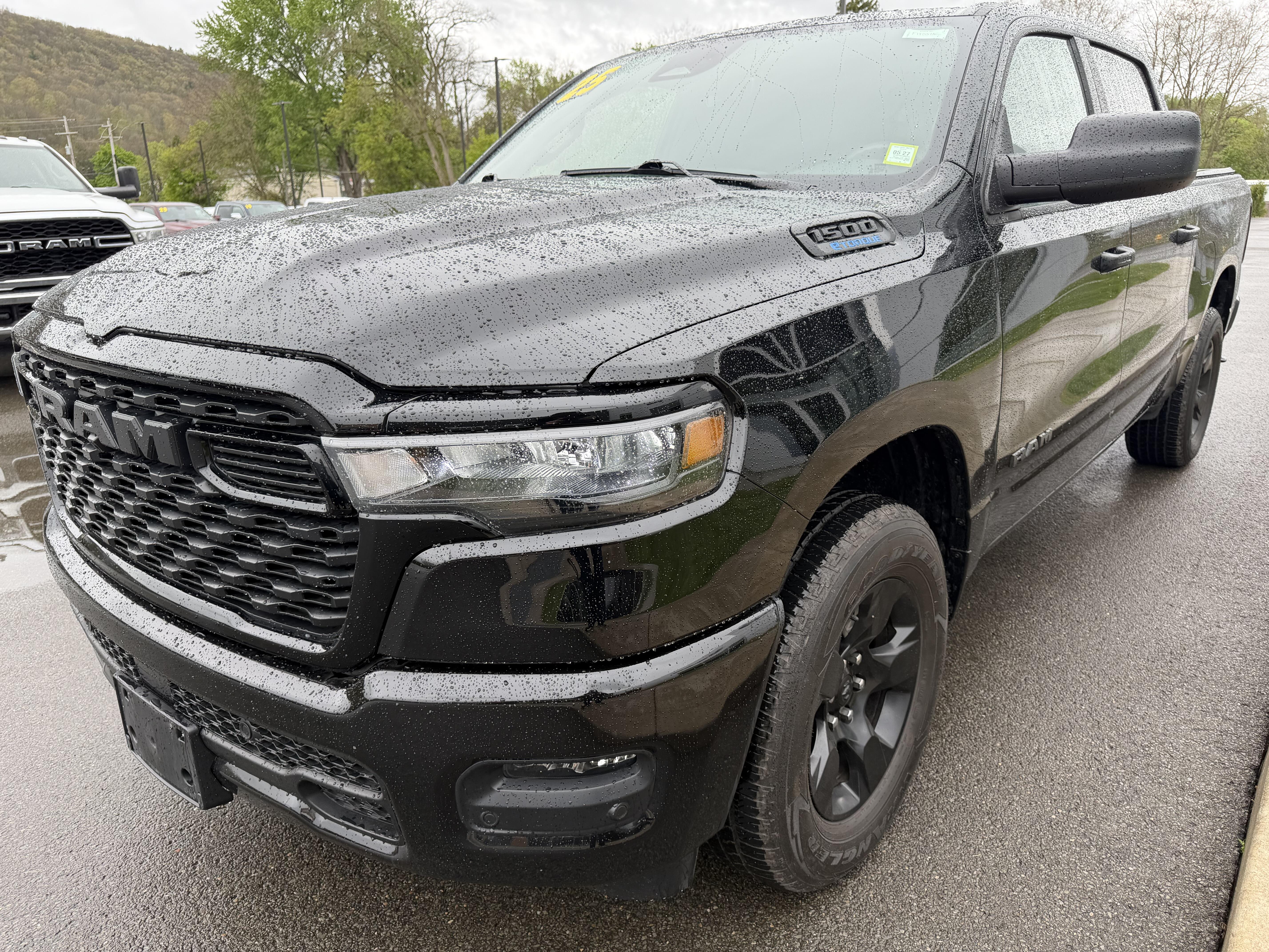 2025 RAM 1500 Tradesman 4x4 Crew Cab 5'7's photo