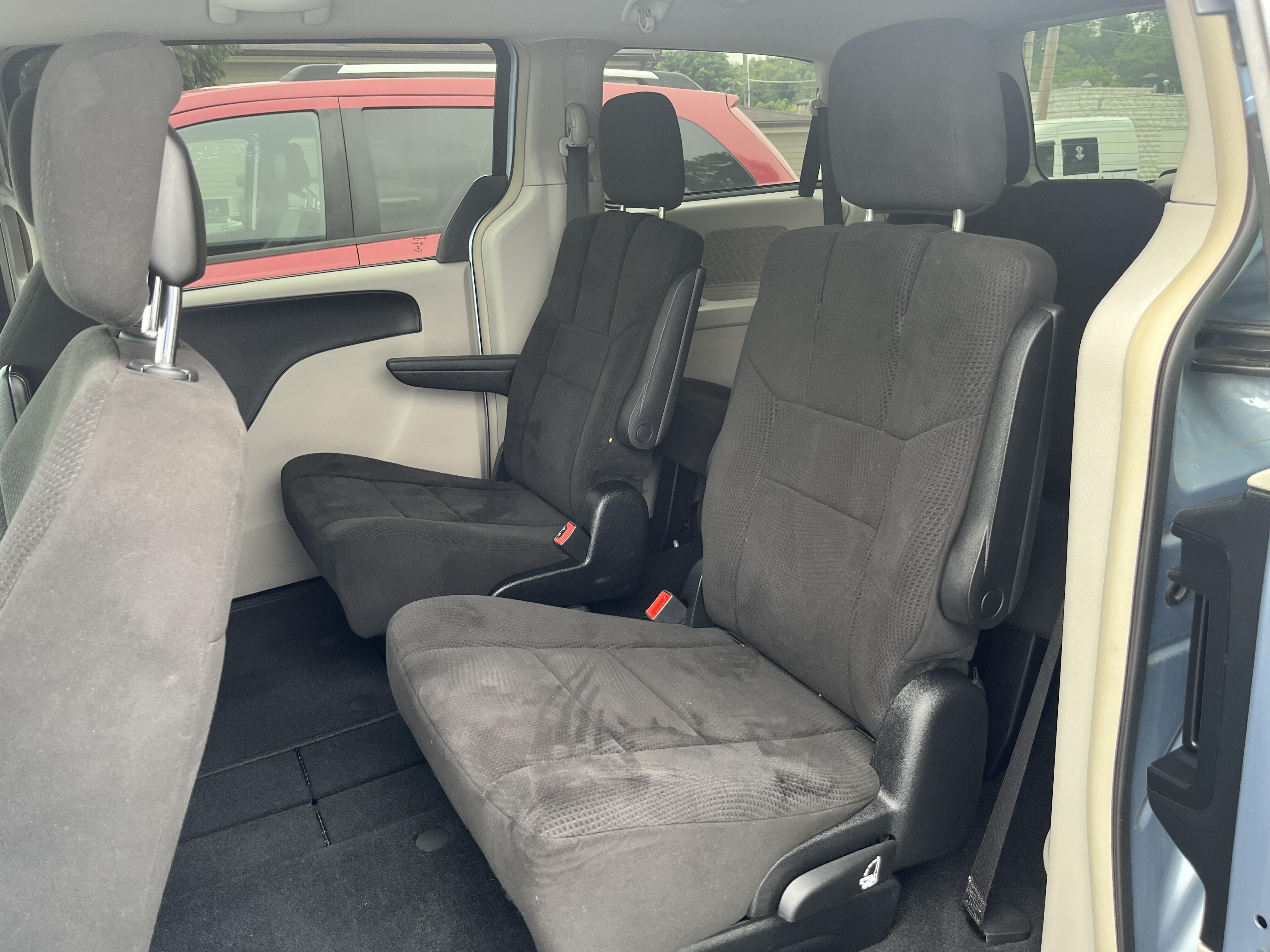 Used 2013 Chrysler Town & Country Touring with VIN 2C4RC1BGXDR753139 for sale in Connersville, IN