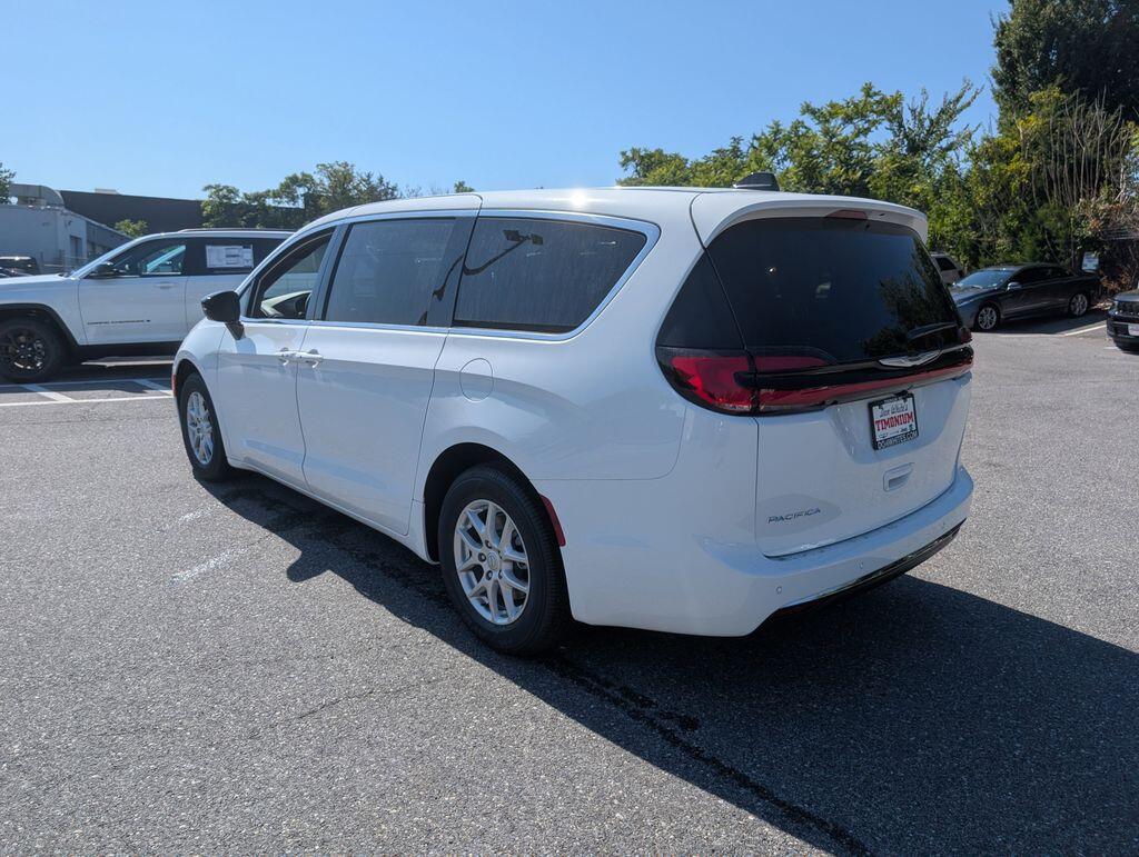 2026 Chrysler Pacifica Select - Photo 26