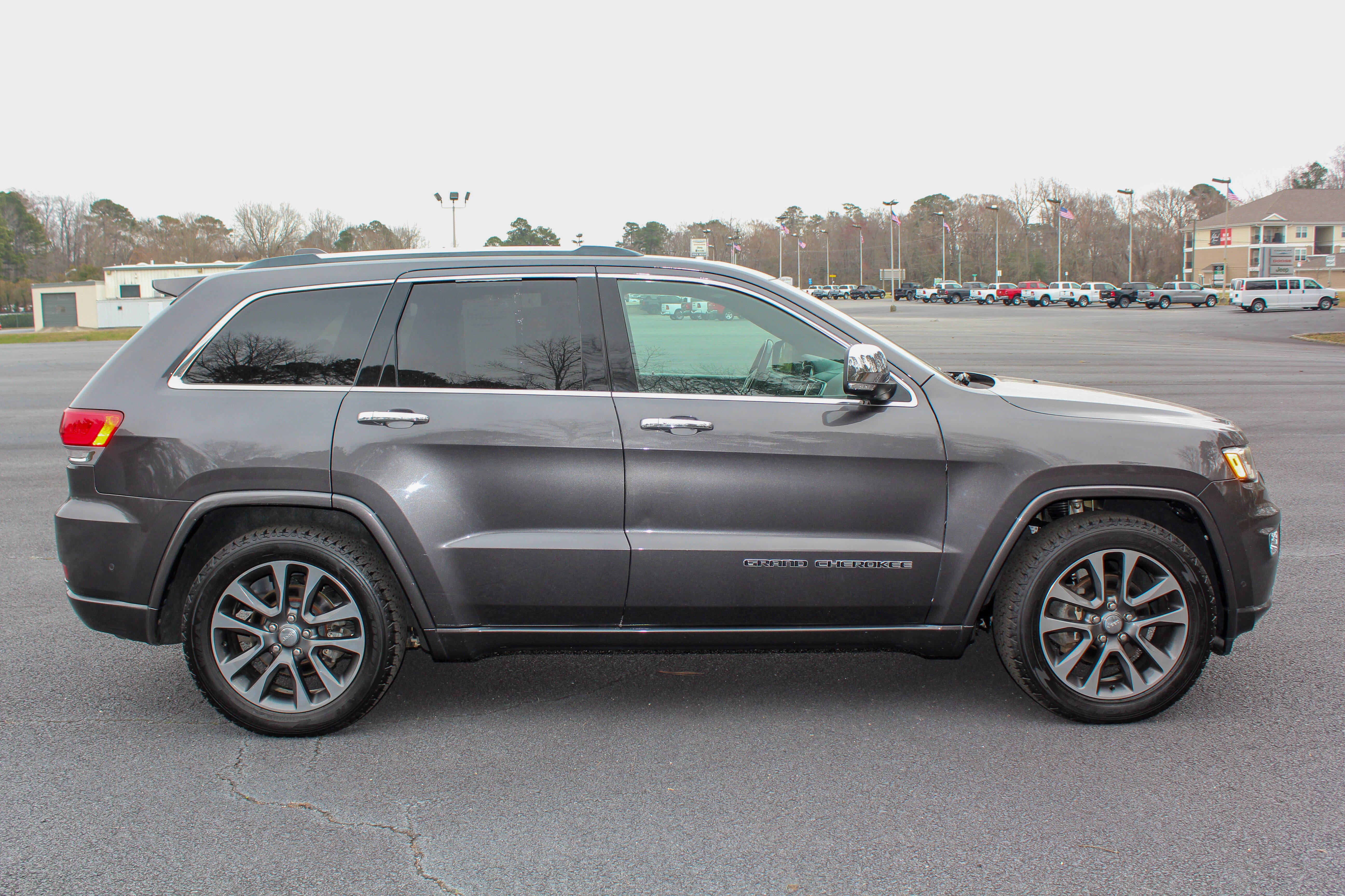 Used 2018 Jeep Grand Cherokee Overland with VIN 1C4RJFCG5JC240886 for sale in Suffolk, VA