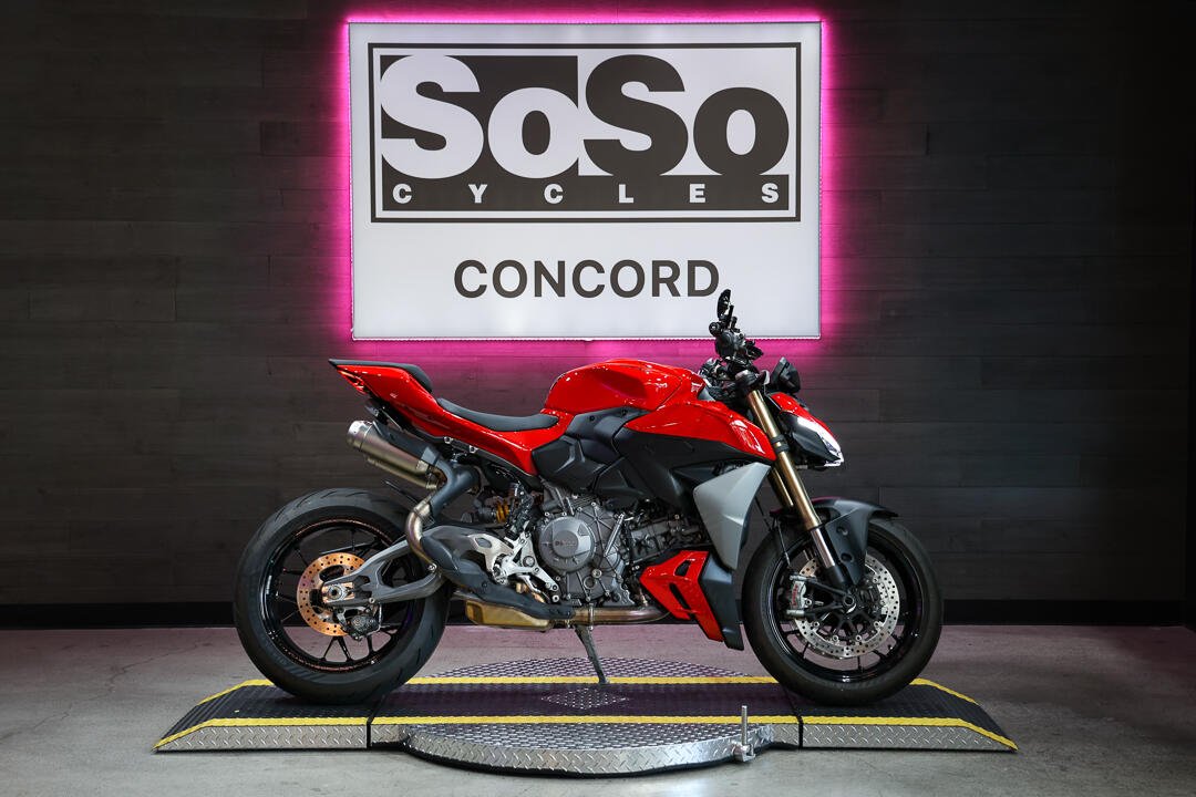 2025 Ducati Streetfighter V2