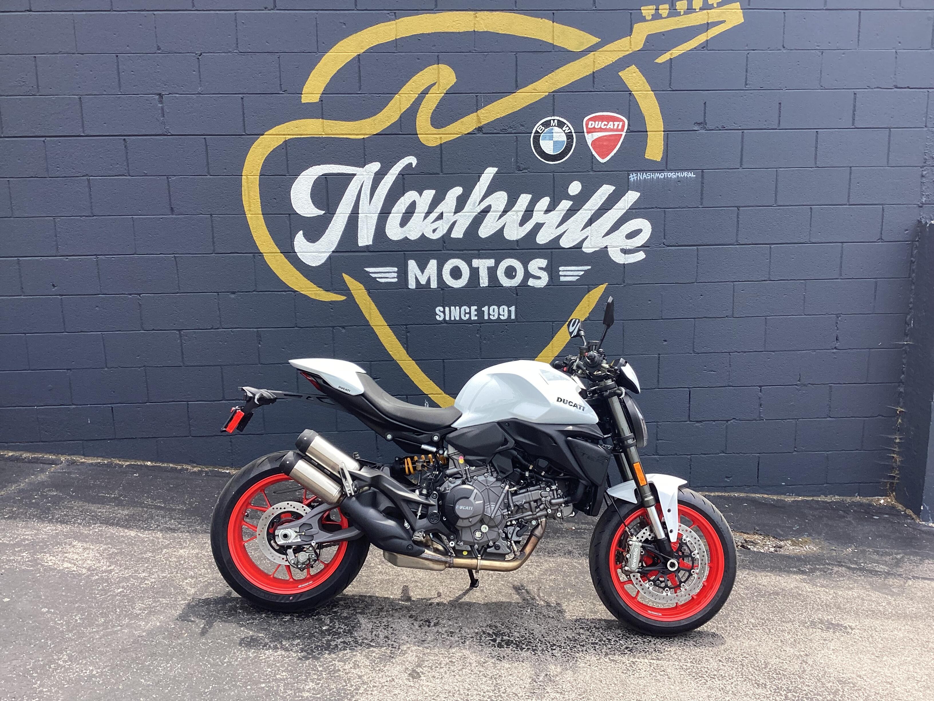 2027 Ducati MONSTER 896