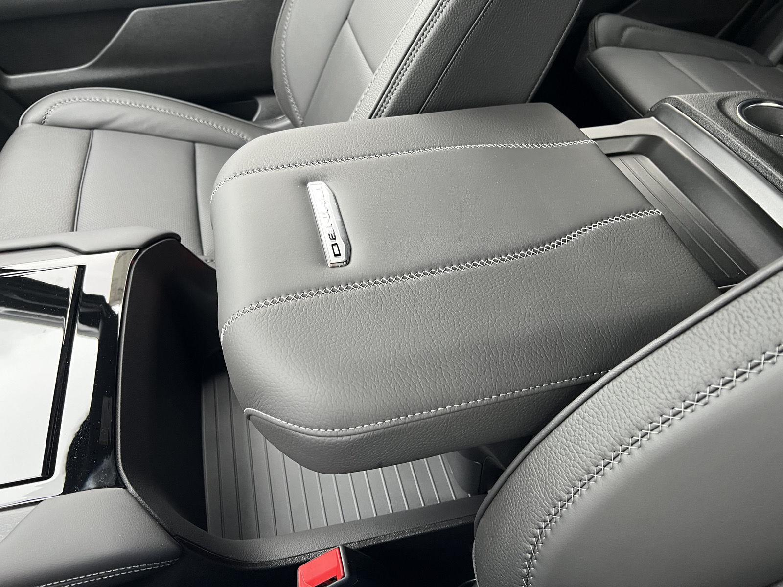 2026 GMC Yukon Denali - Photo 43