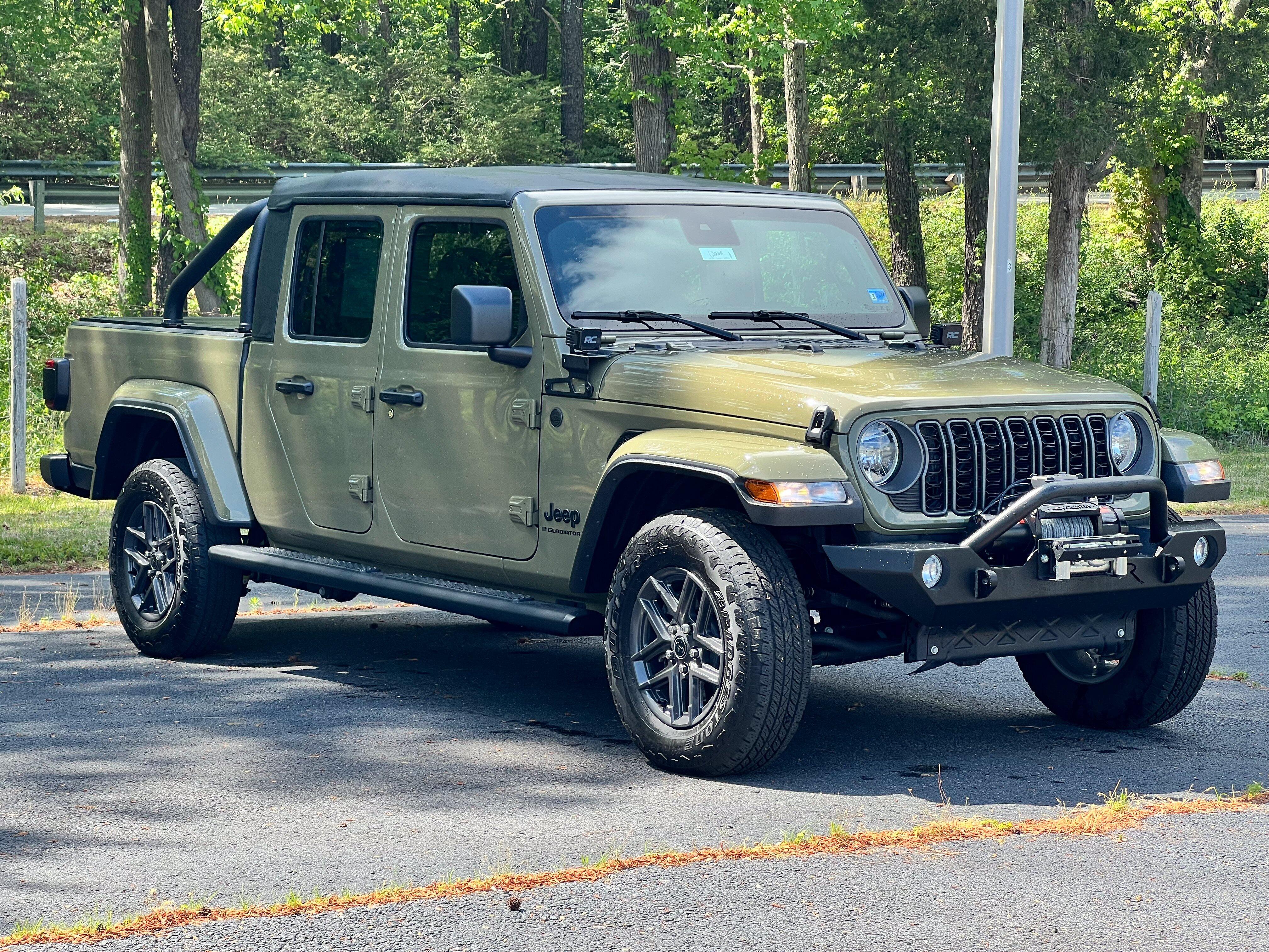 2025 Jeep Gladiator
