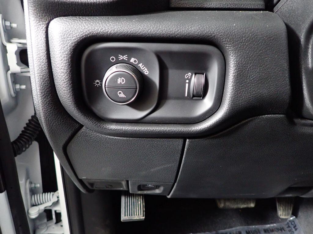 2026 RAM 2500 Tradesman/Black Express - Photo 24
