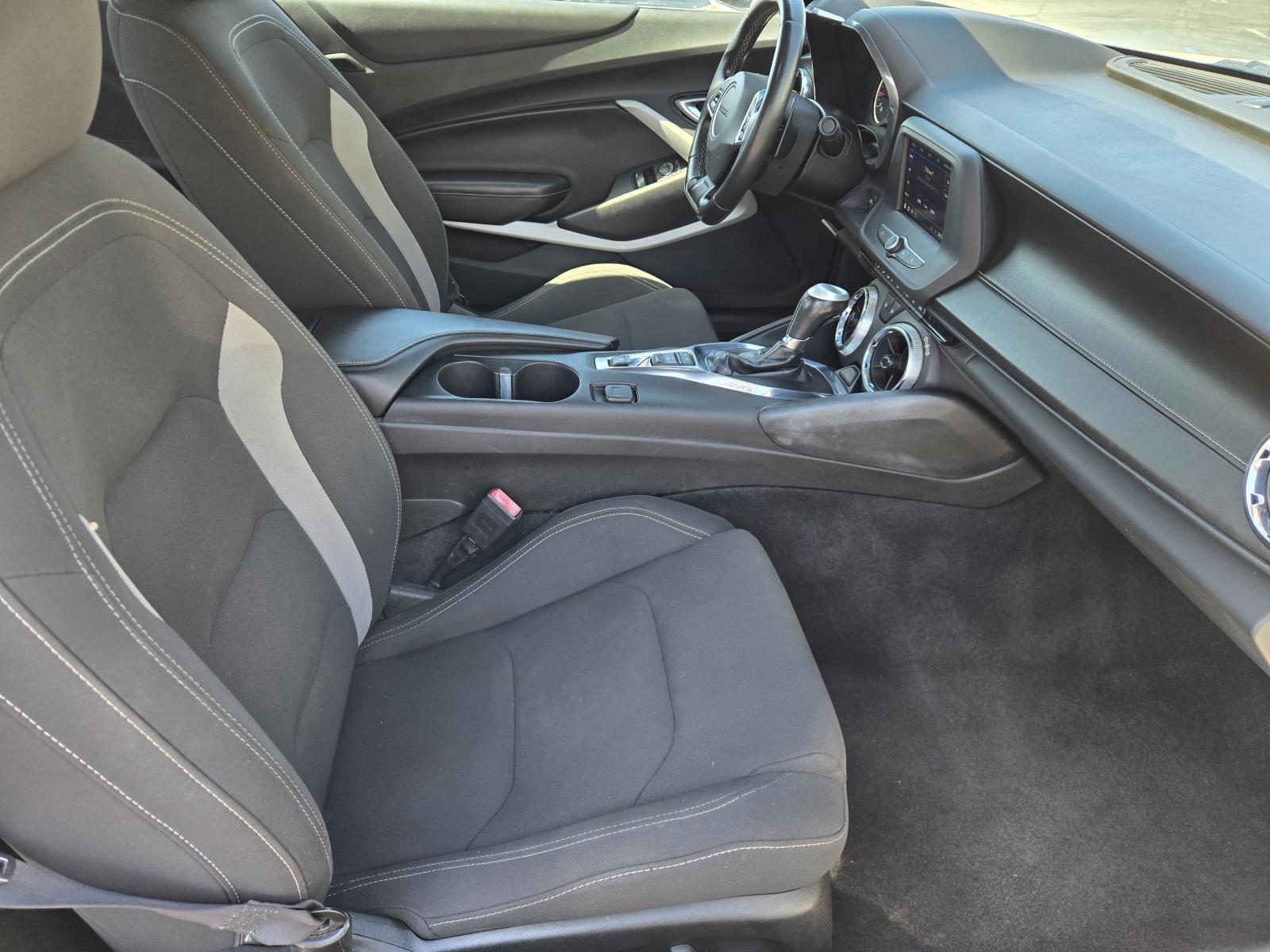 2020 Chevrolet Camaro 1LT - Photo 25
